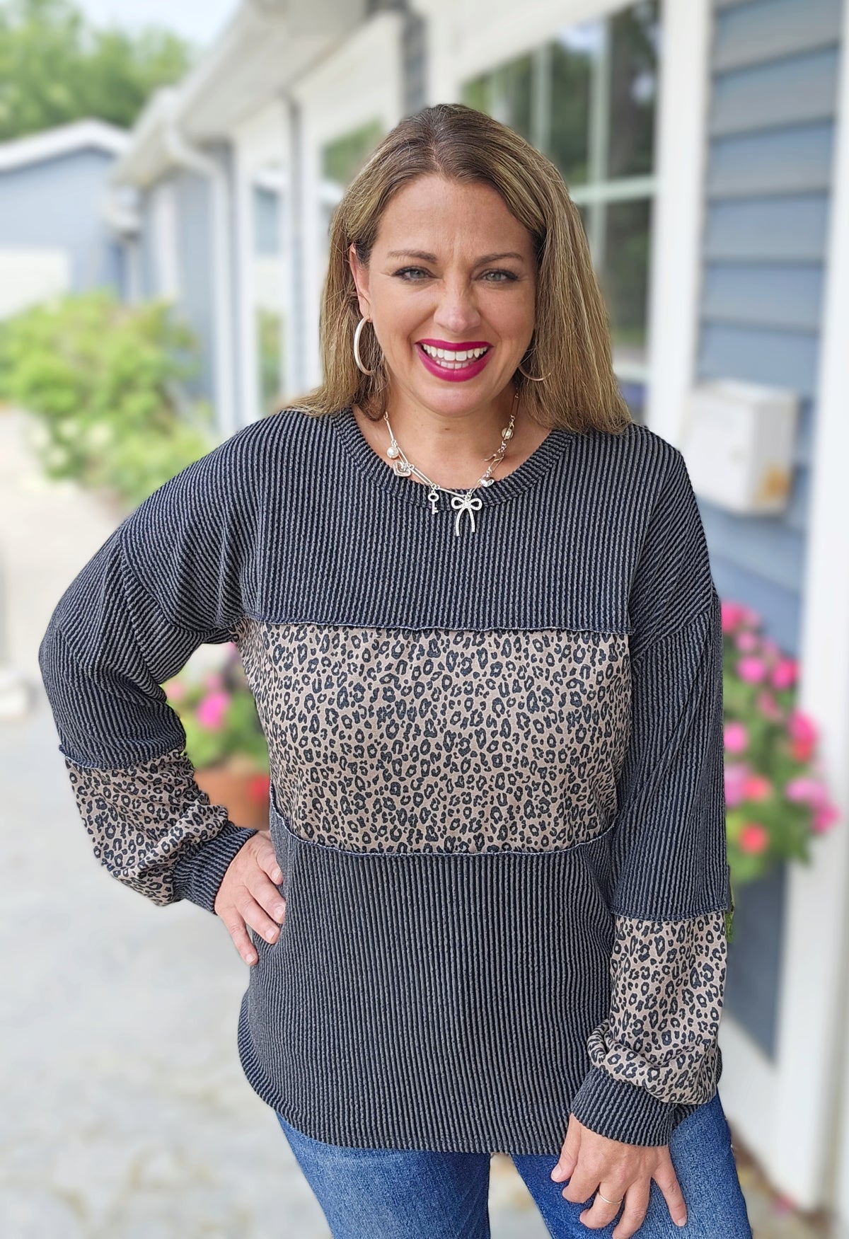 CHARCOAL RAISED RIBBED COLORBLOCK LONG SLEEVE KNIT TOP