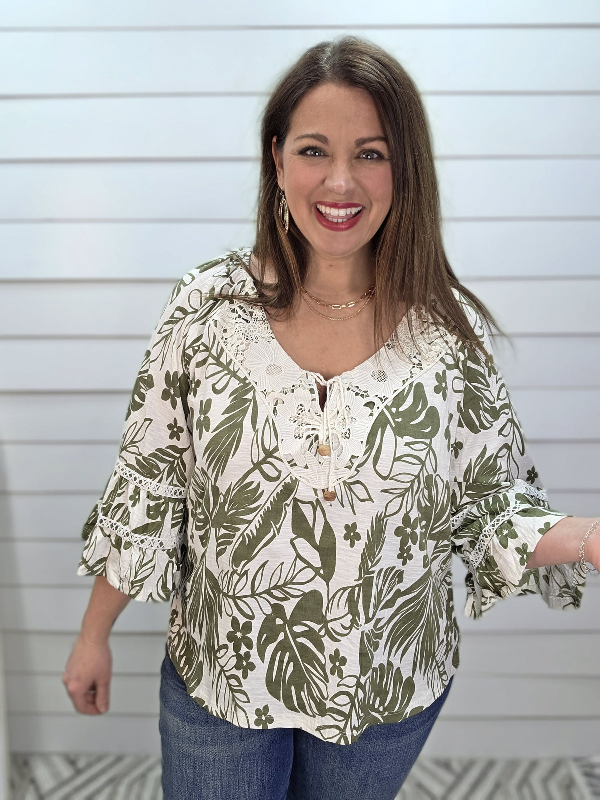 GREEN/BEIGE PRINTED BOHO TOP W/ LACE TRIM