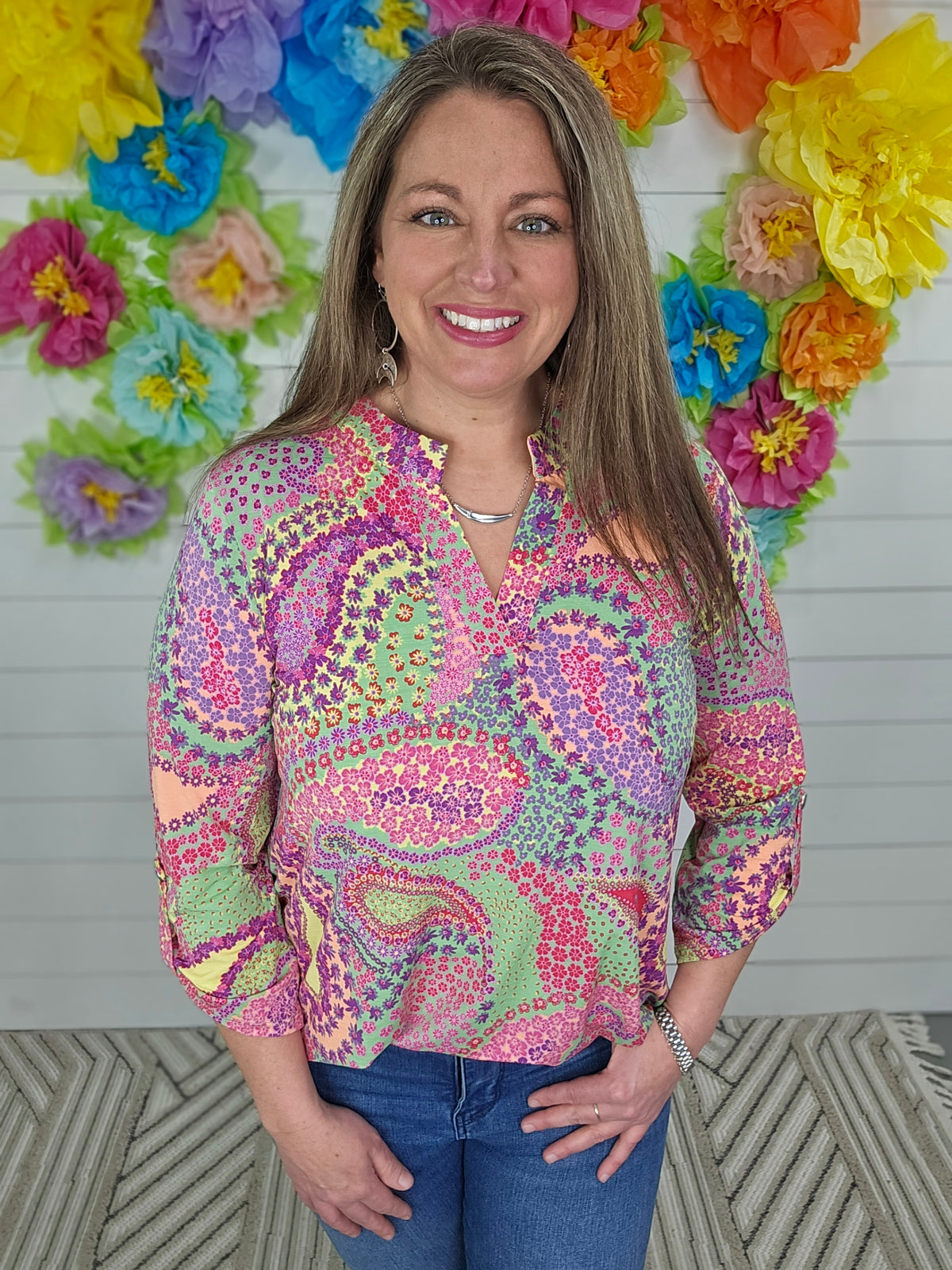 MULTI COLOR PETITE FLORAL 3/4 SLEEVE LIZZY TOP
