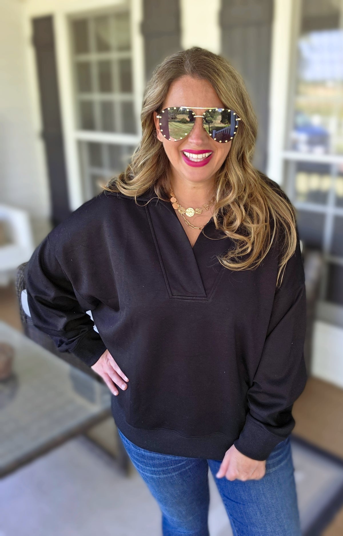 BLACK V NECK LAY DOWN COLLAR PULLOVER