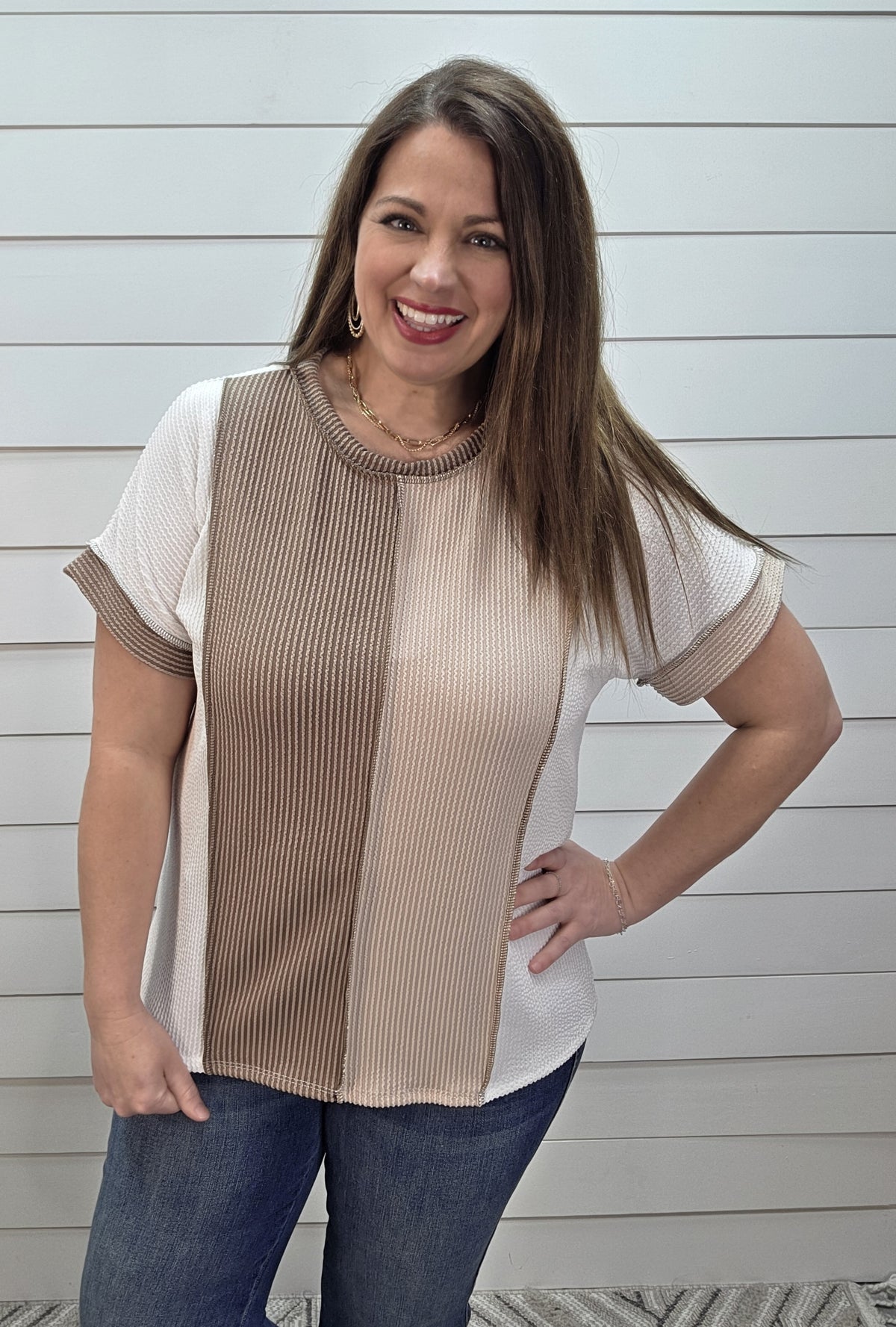 IVORY/CHOCOLATE/TAUPE RAISED RIBBED COLORBLOCK KNIT TOP