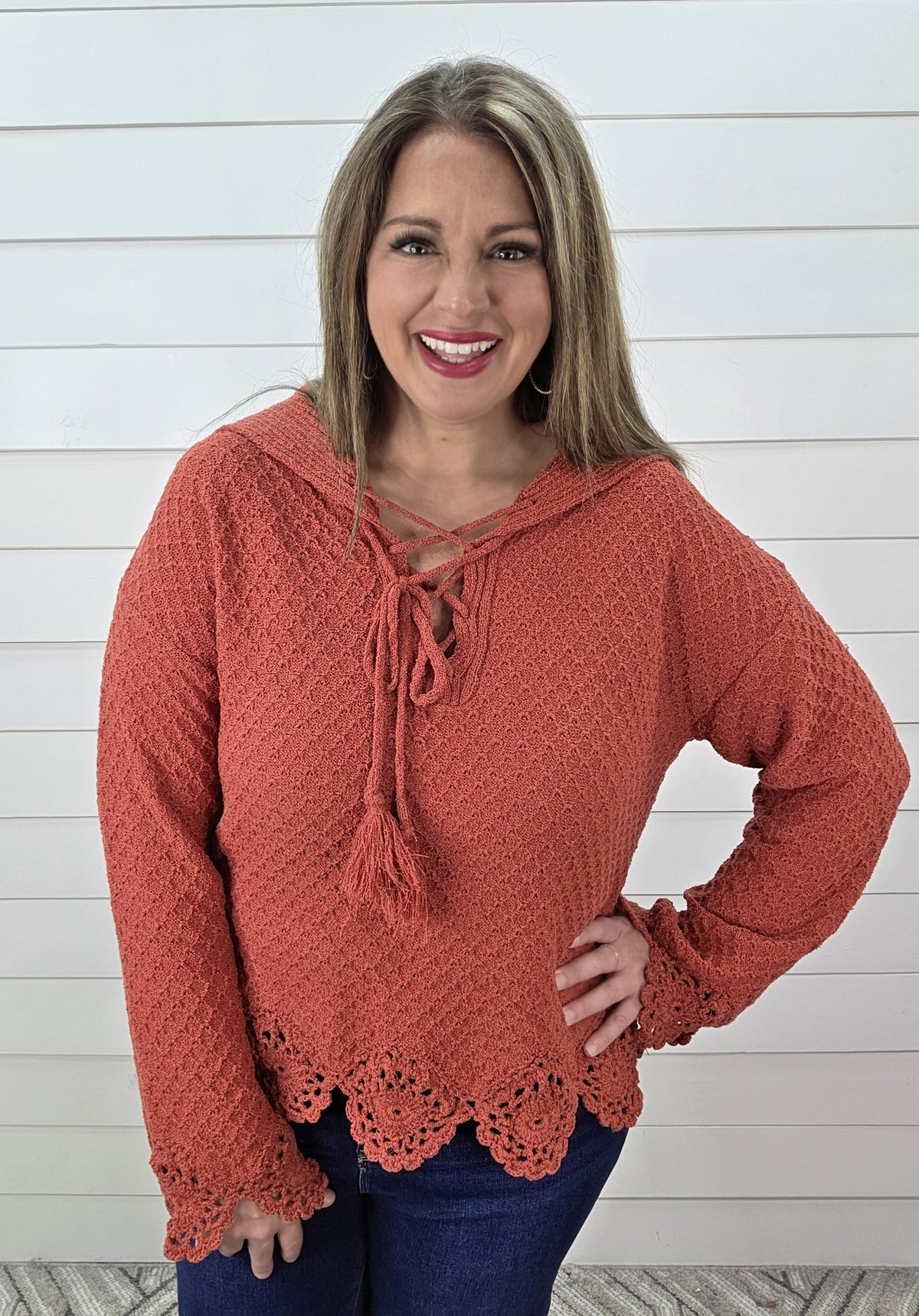 BOHO RED TEXTURED SCALLOPED TRIM PULLOVER SWEATER