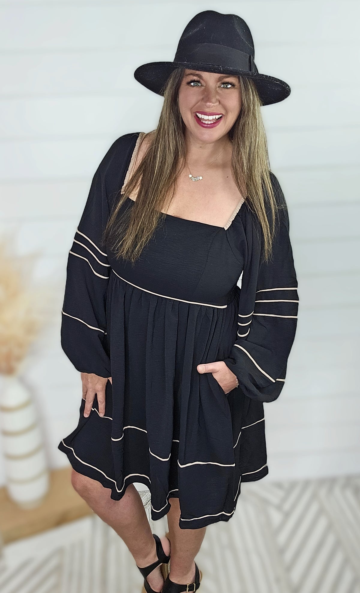 BLACK/TAUPE LONG SLEEVE WOVEN DRESS WITH BINDING DETAIL & SIDE POCKETS