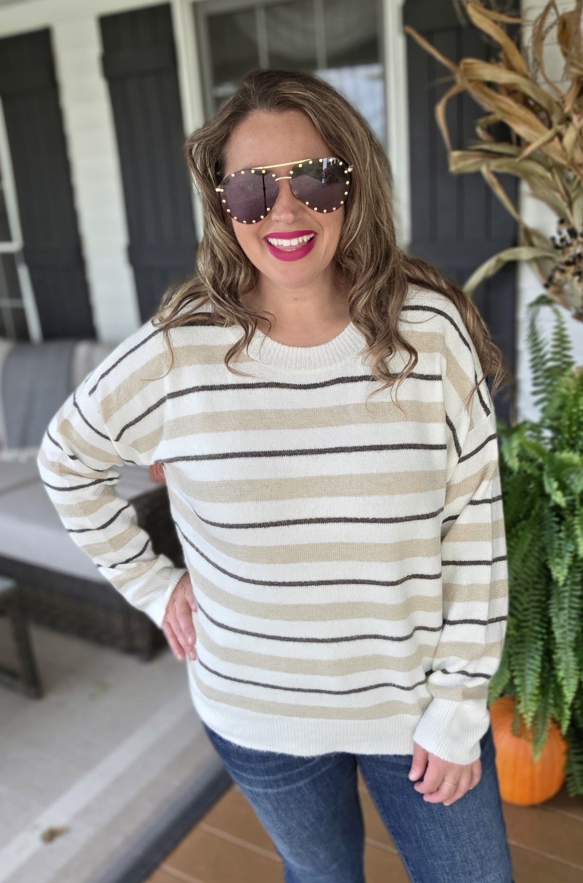CREAM/TAUPE STRIPED KNIT PULLOVER SWEATER