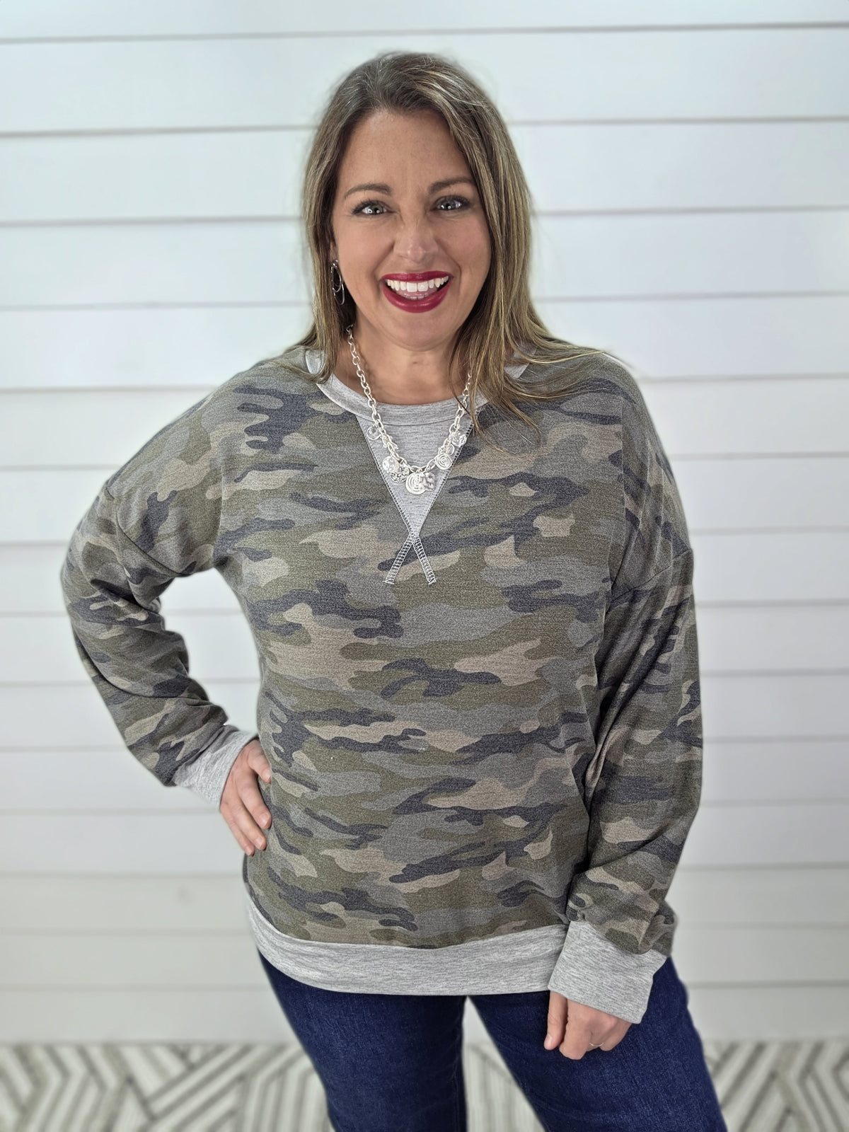 CAMO LONG SLEEVE KNIT TOP