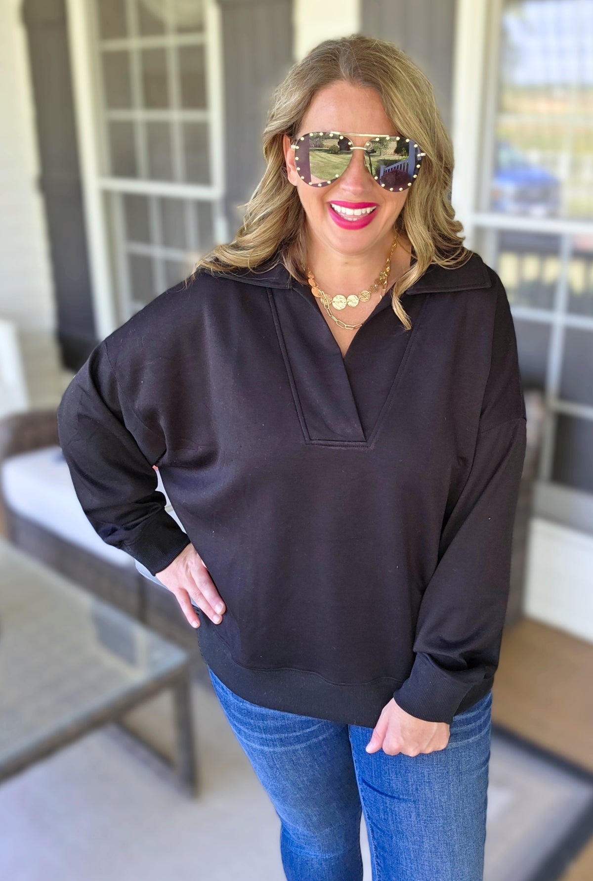 BLACK V NECK LAY DOWN COLLAR PULLOVER