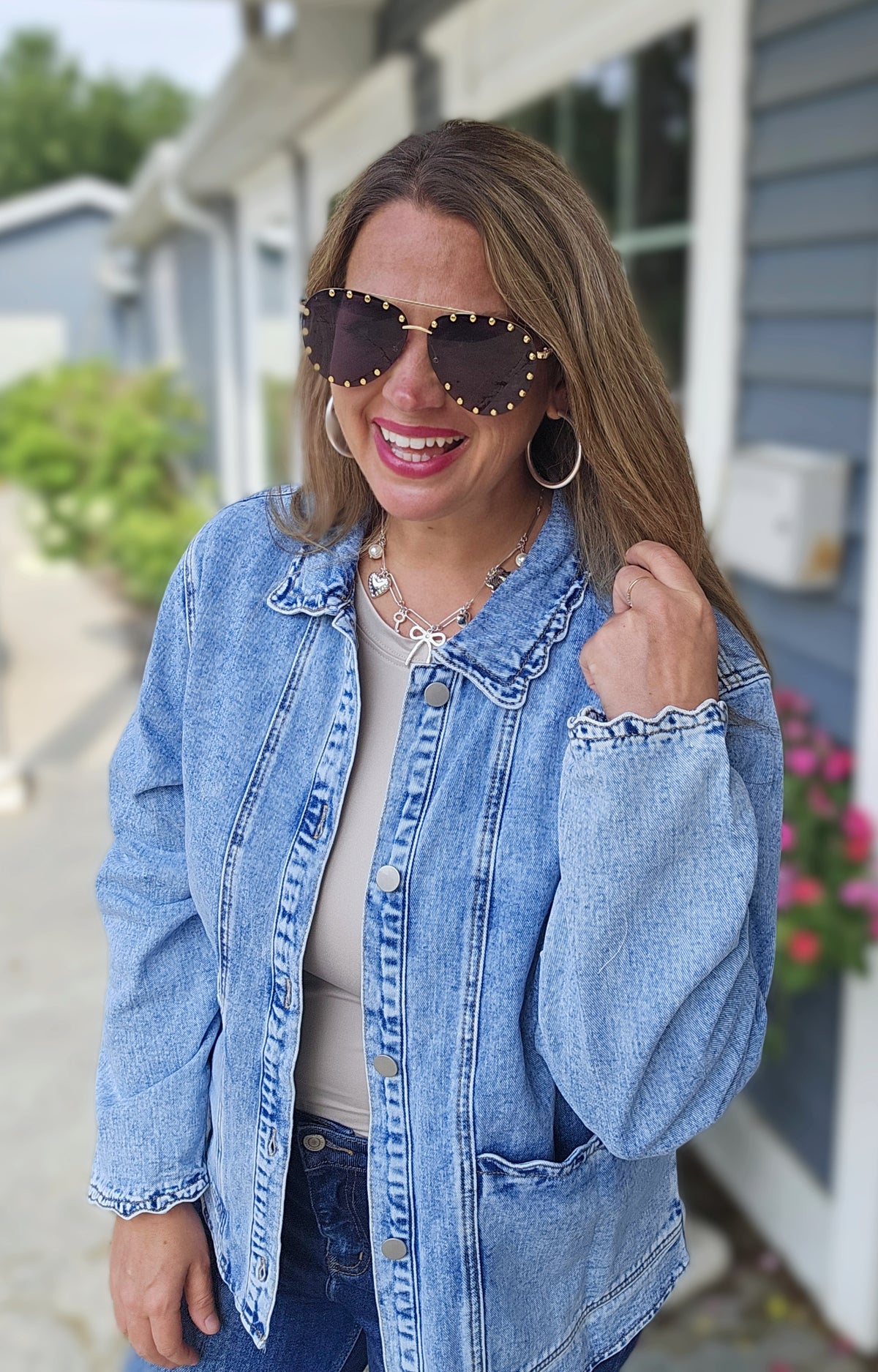 DENIM SCALLOPED TRIM BUTTON UP JACKET