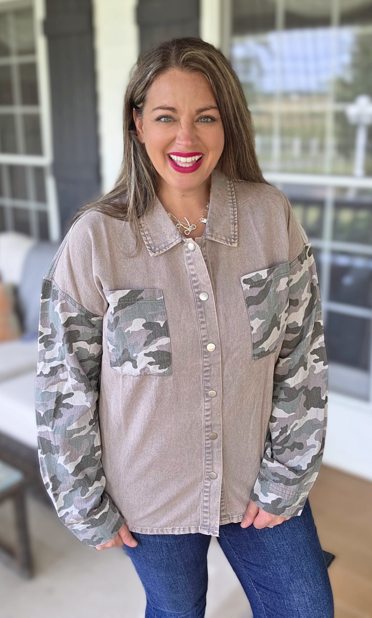 BLUSH DENIM CAMO CONTRAST SNAP BUTTON TOP