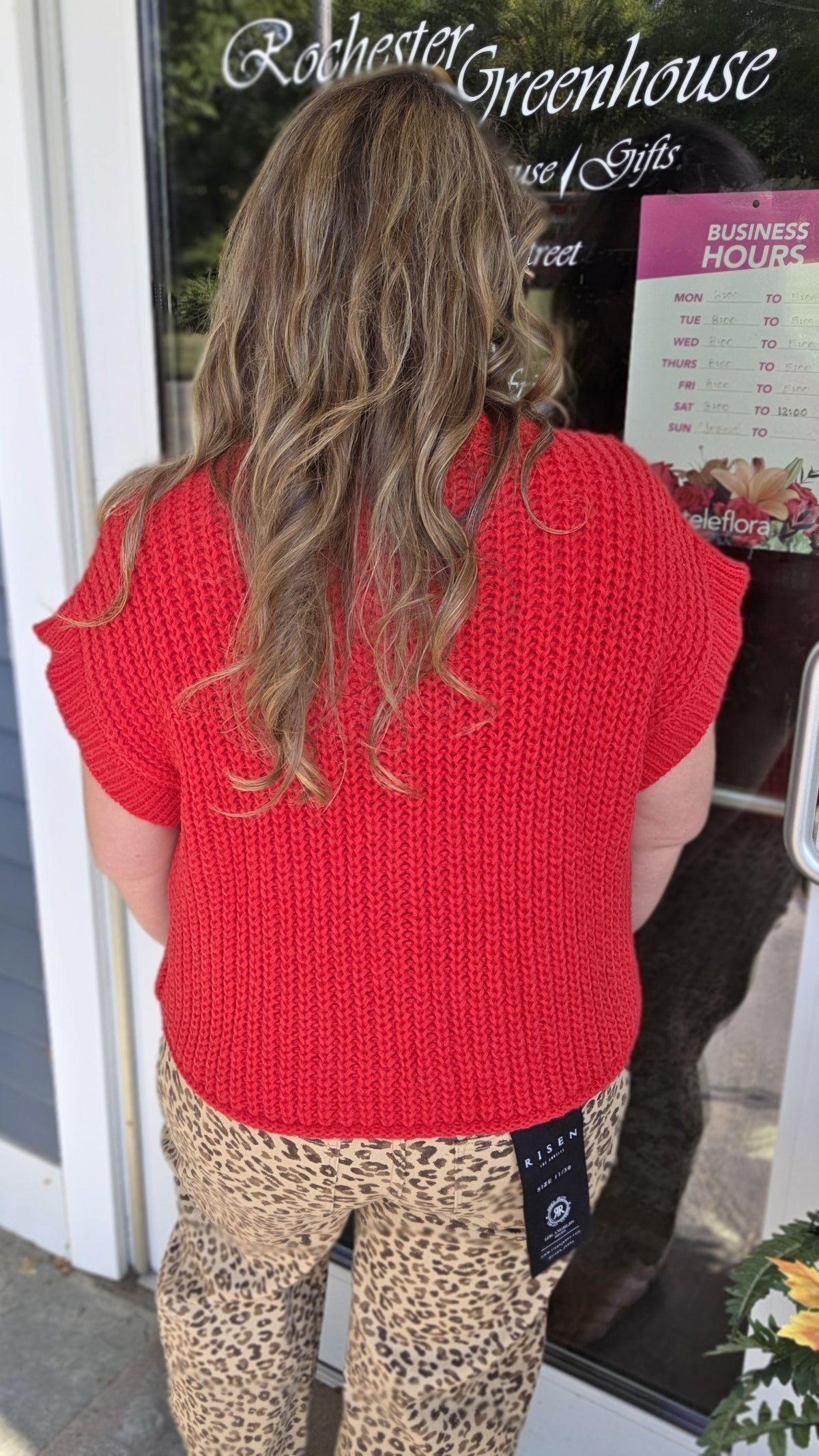 RED CHUNKY BUTTON DOWN SHORT SLEEVE SWEATER
