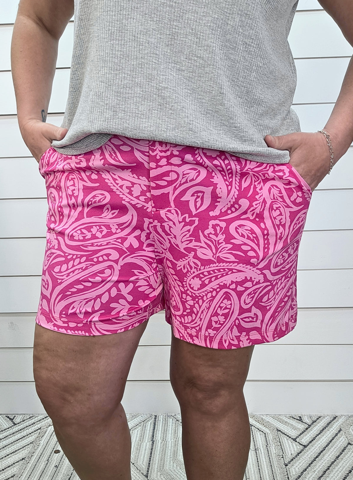DEAR SCARLETT PINK PAISLEY KNIT SHORTS