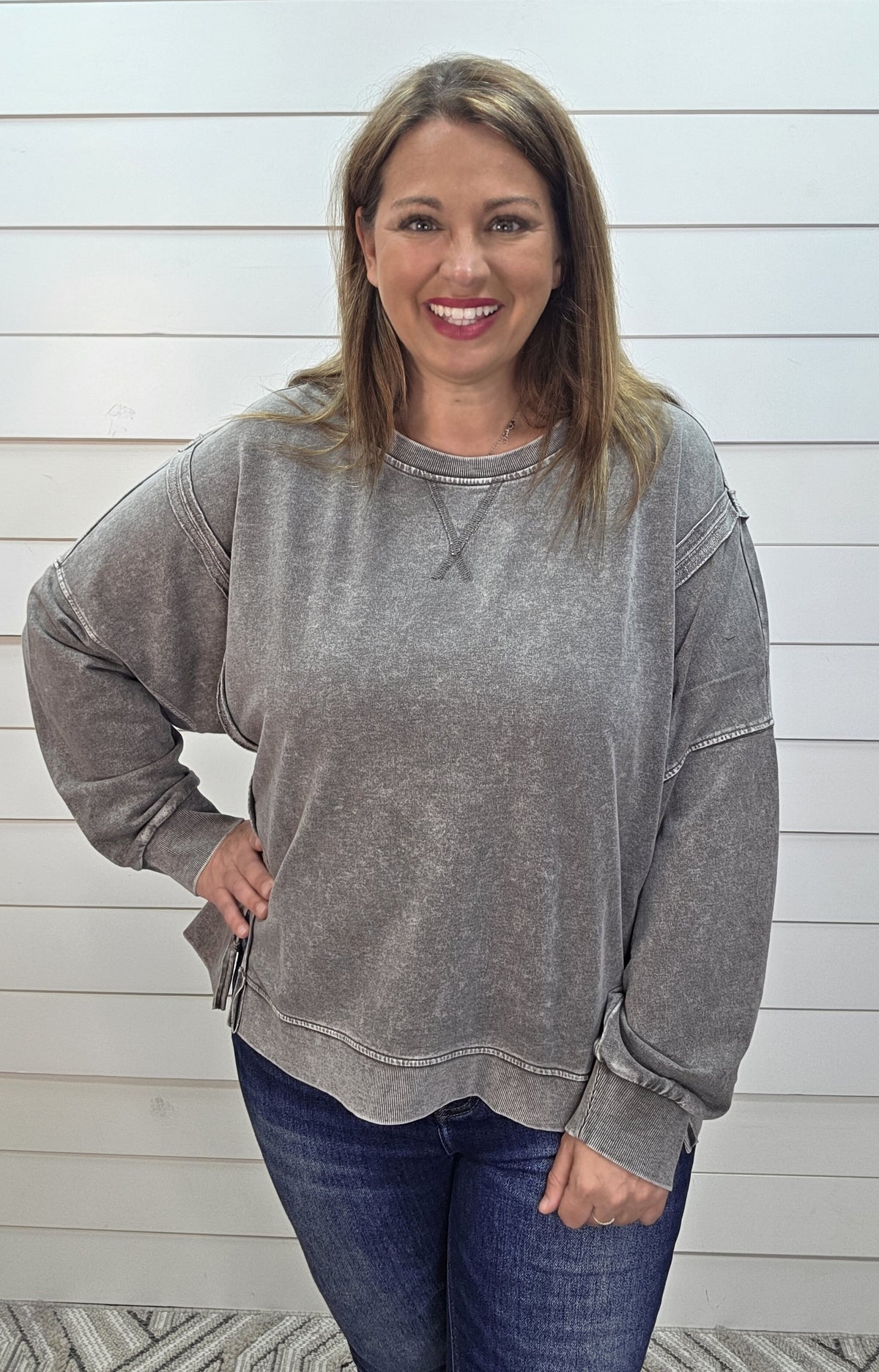 BLACK ACID WASH SIDE SLIT KNIT TOP