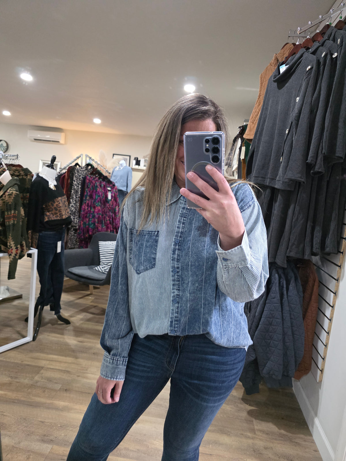 INDIGO STRIPED CONTRAST BUTTON DOWN TOP