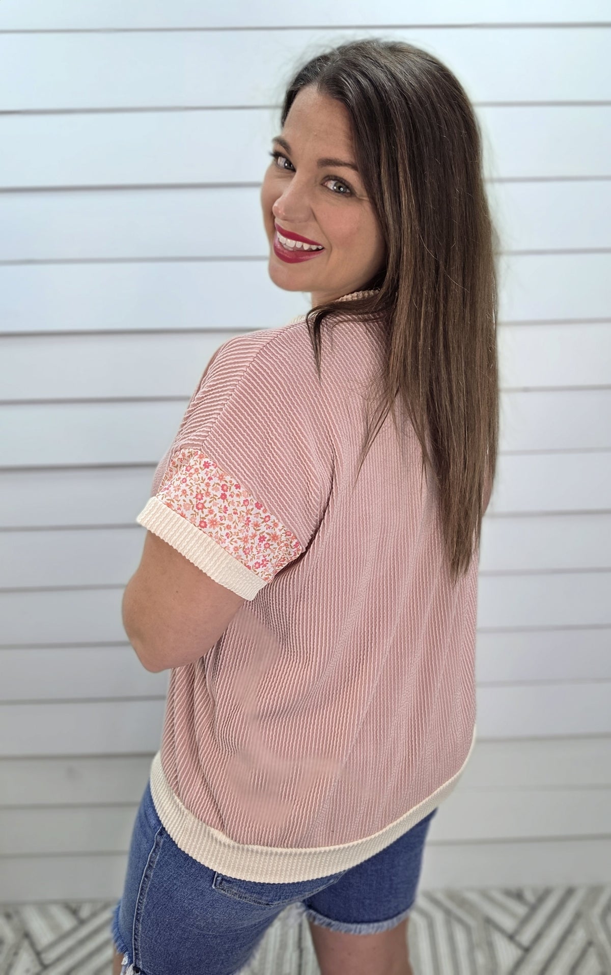 MAUVE RAISED RIBBED KNIT TOP W/ FLORAL TRIM