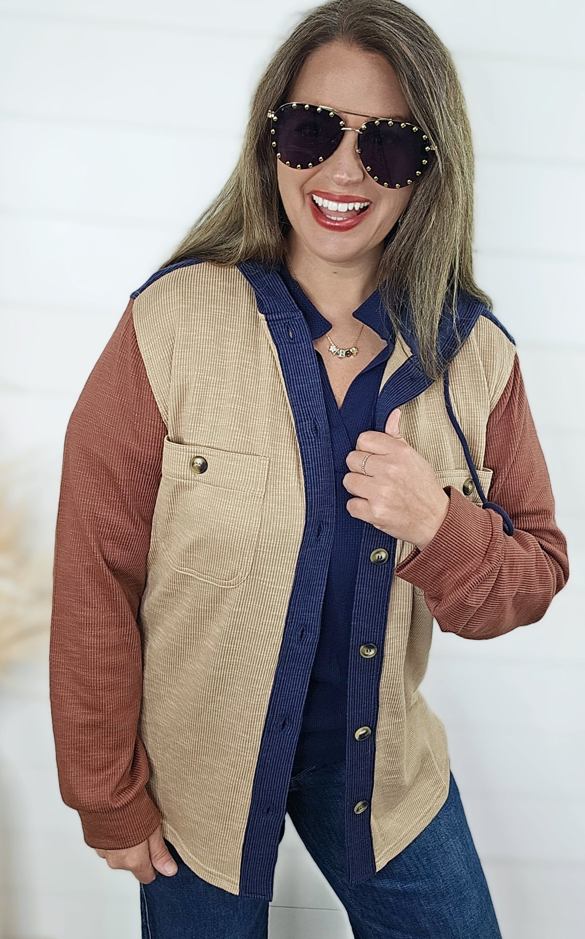 TAUPE/RUST/NAVY RIBBED BUTTON DOWN HOODED TOP