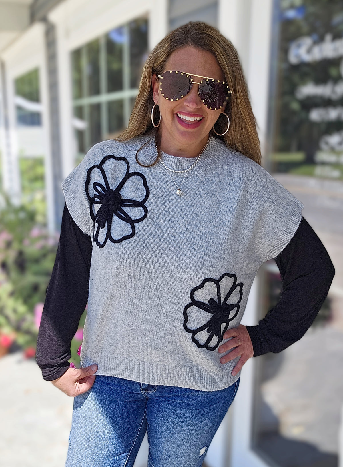 HEATHER GREY/BLACK 3D FLORAL KNIT SOFT SWEATER VEST