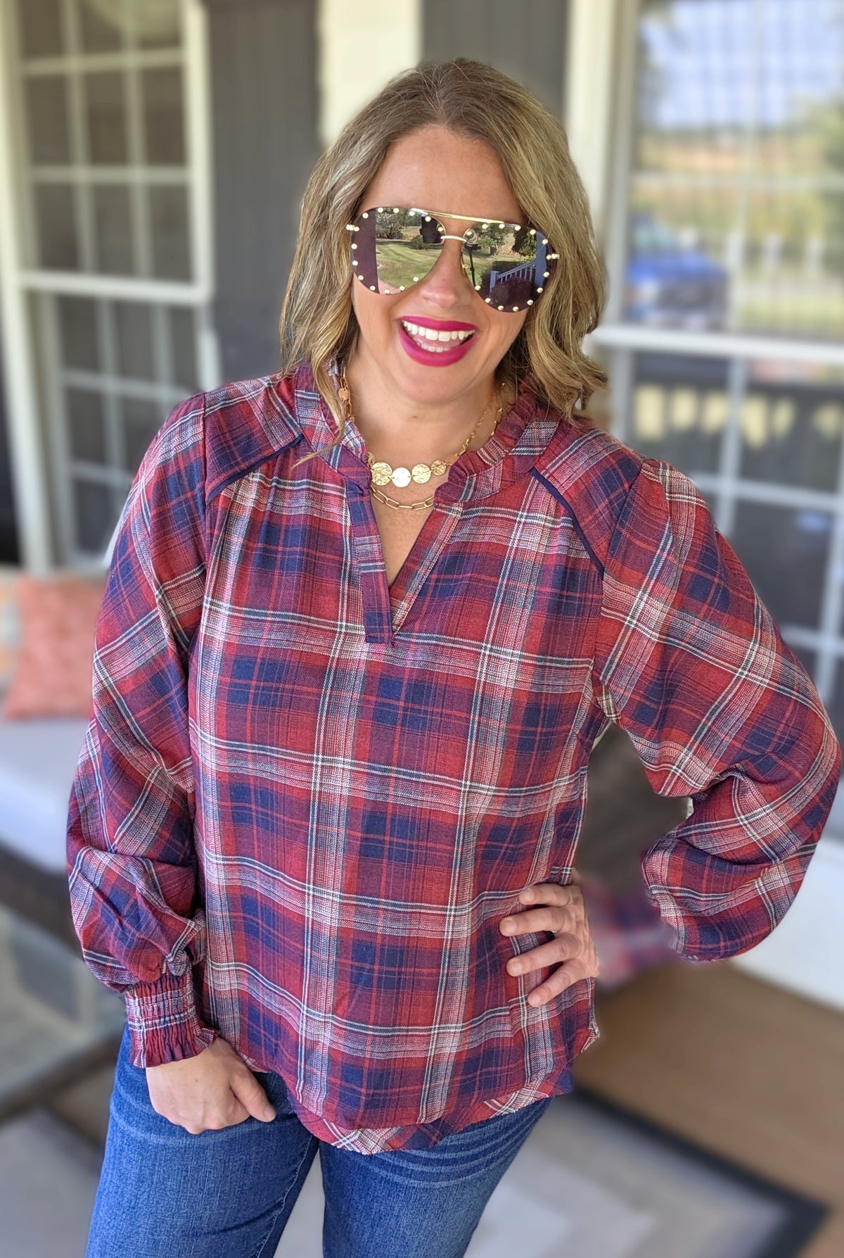 RED/NAVY PLAID V NEK SMOCKED SLEEVE TOP