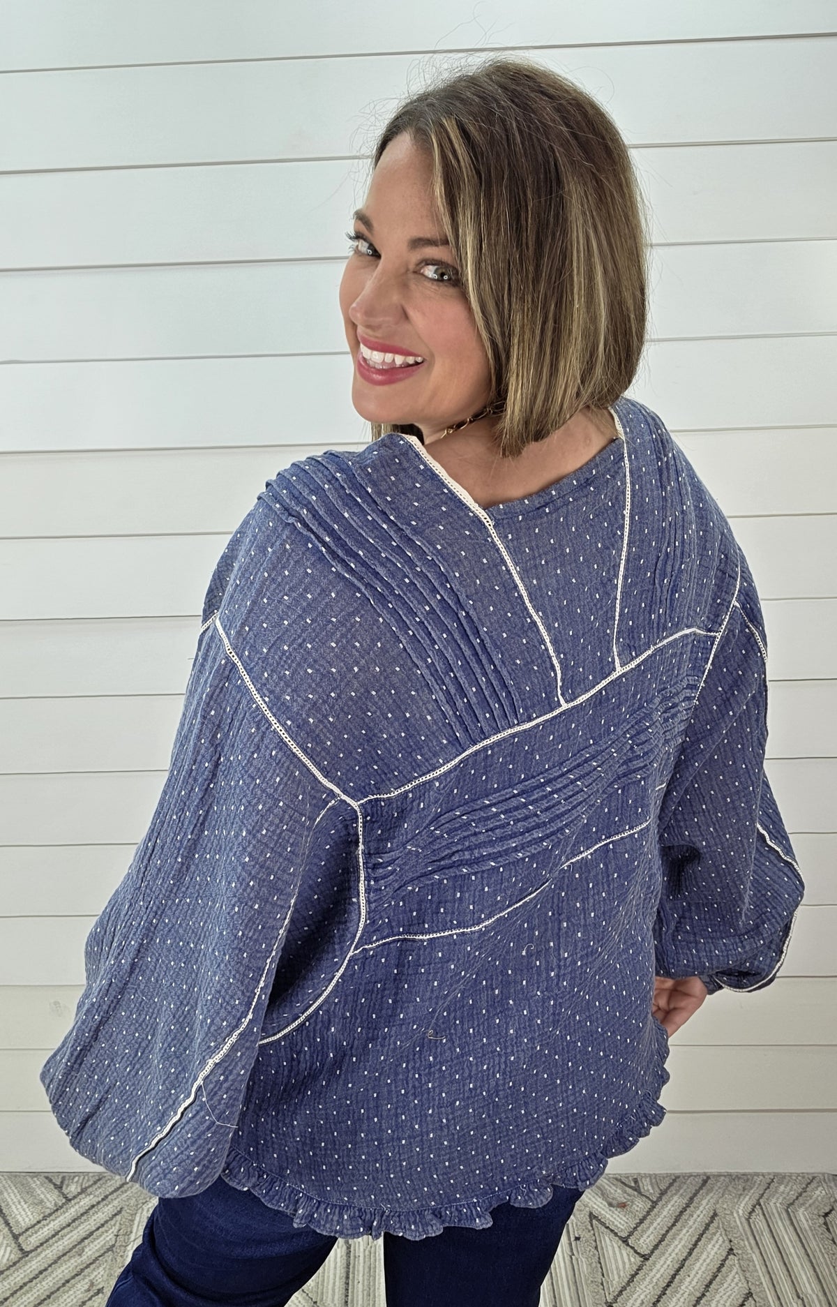 NAVY DOLMAN DOT OVERSIZED TOP