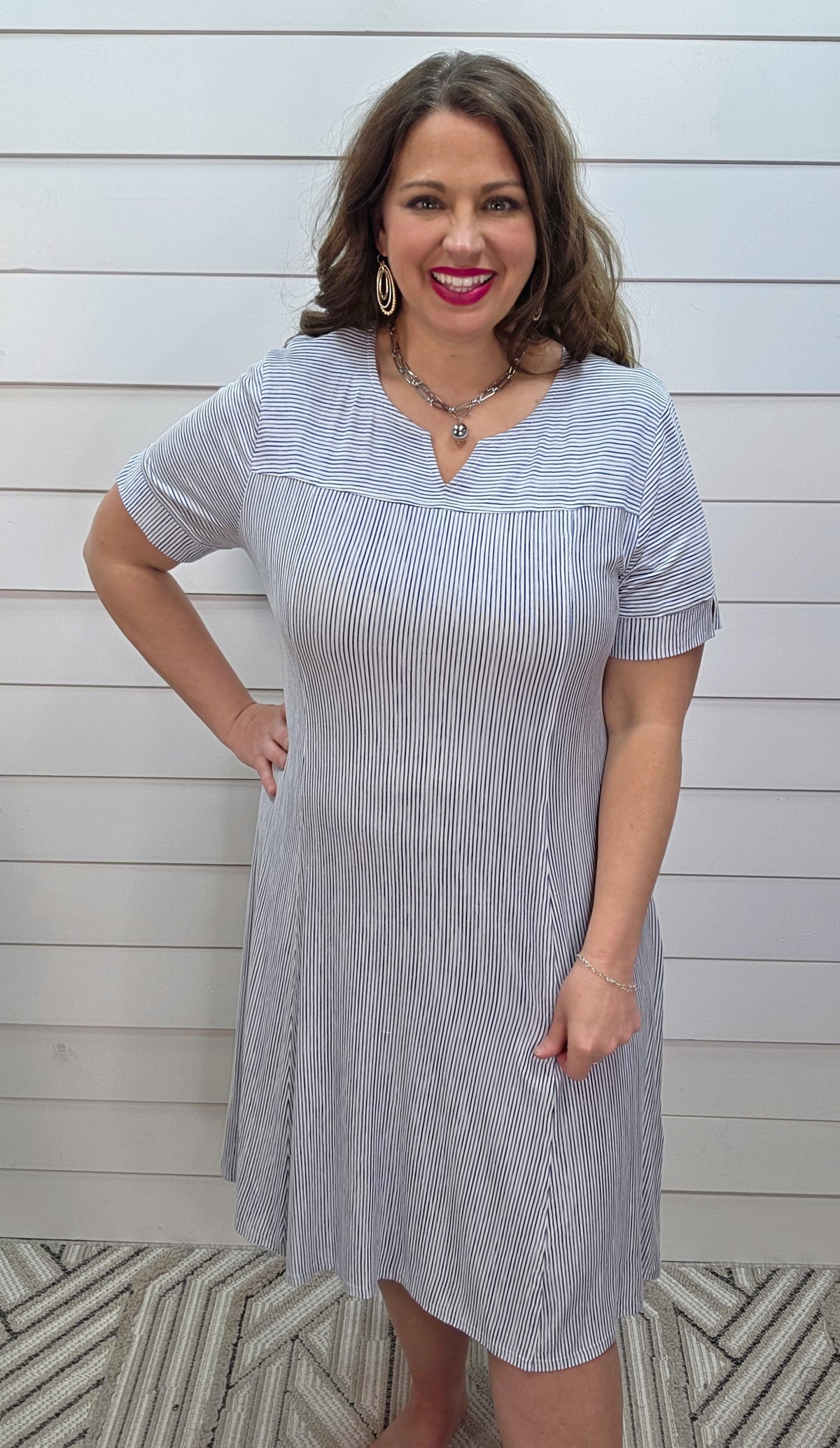 NAVY PIN STRIPE KNIT KNOTCH NECK LINE DRESS