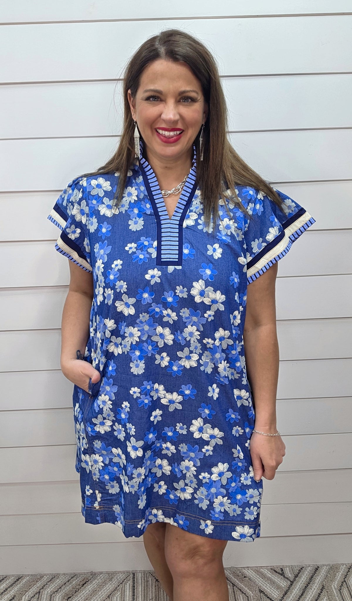 DENIM FLORAL PRINT DRESS W/ POCKETS