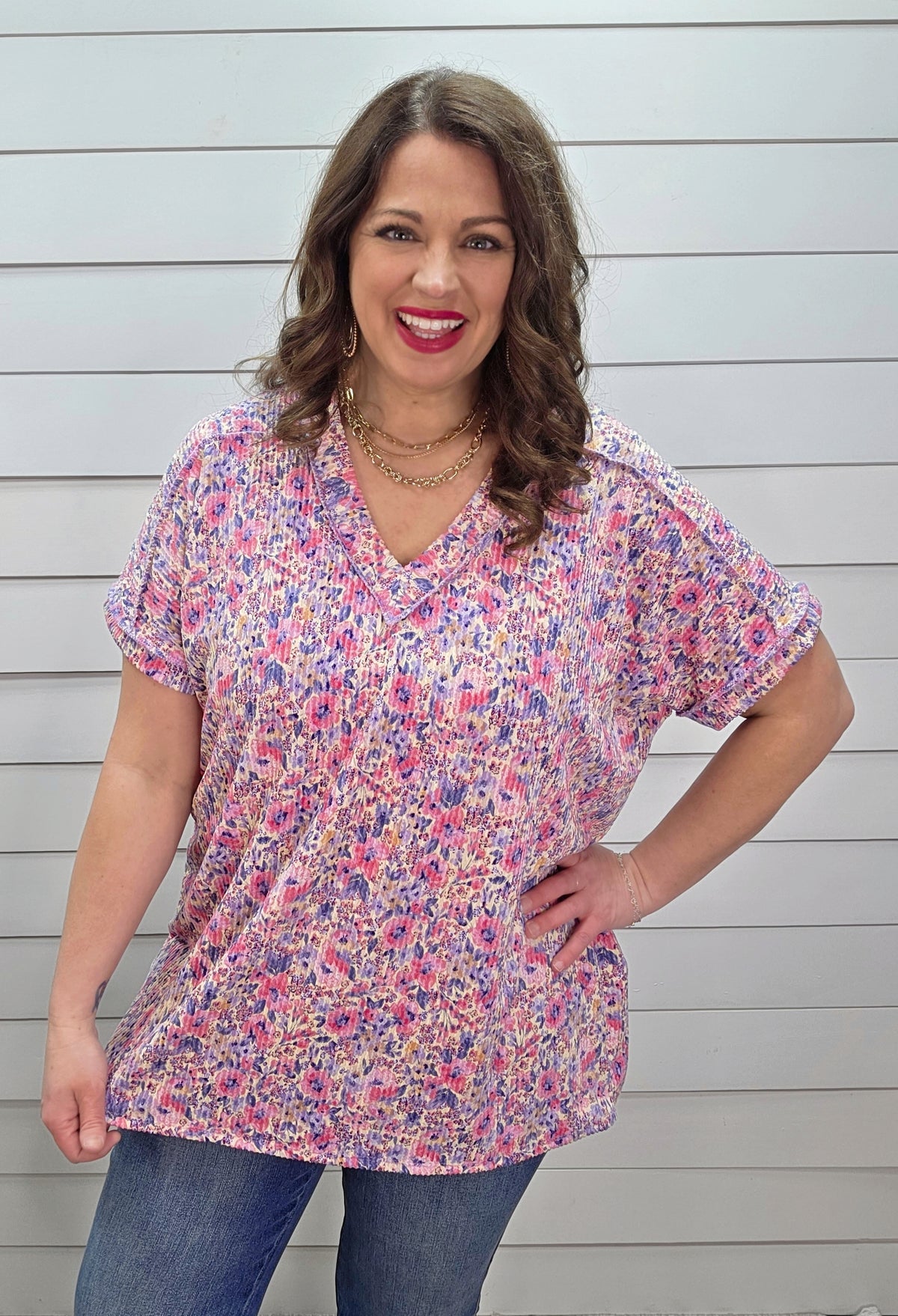 PINK/PURPLE FLORAL RAISED RIBBED KNIT V NECK TOP