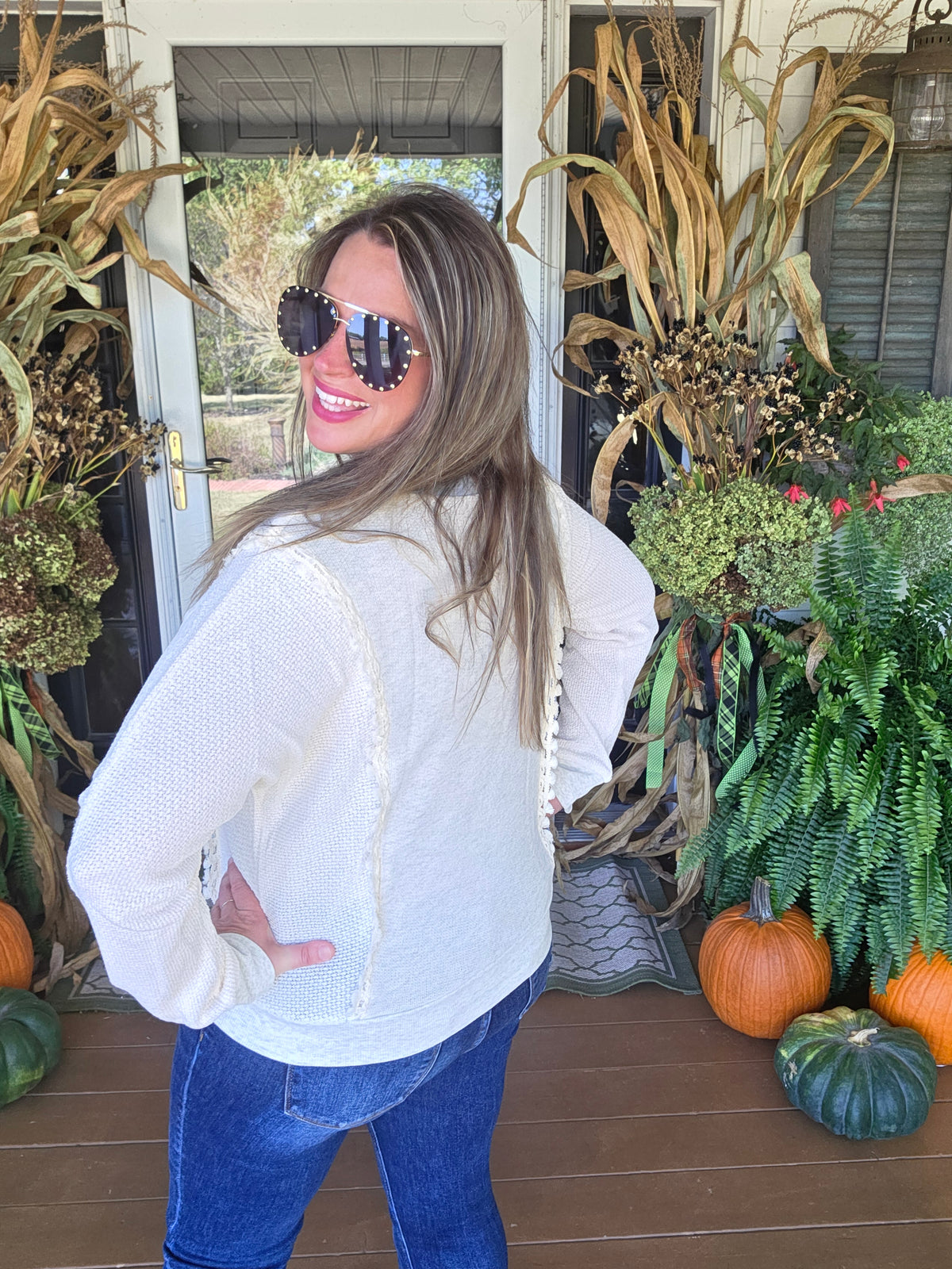 CREAM FABRIC CONTRAST PULLOVER WITH FRINGE DETAIL