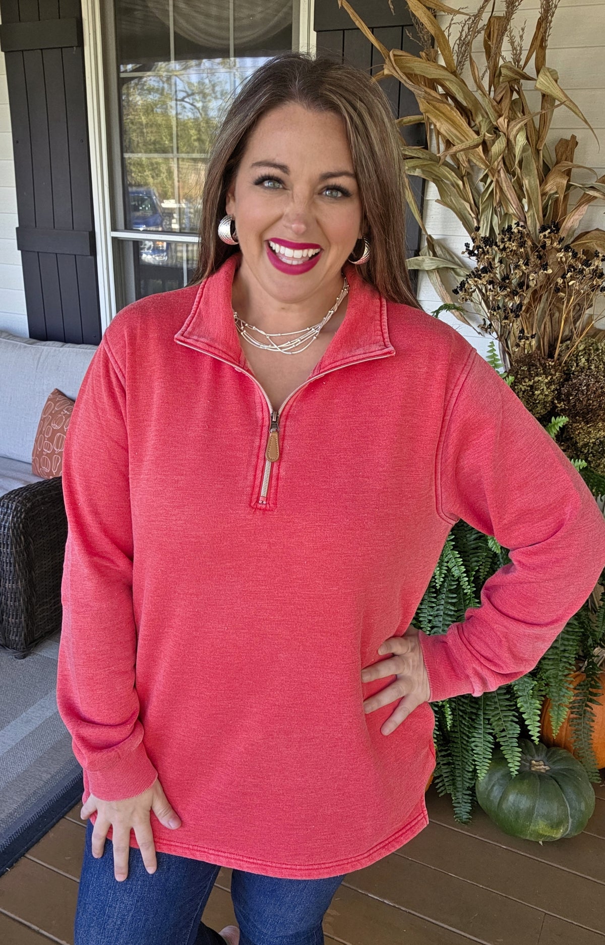 RED MINERAL WASH QUARTER ZIP PULLOVER W/ POCKETS