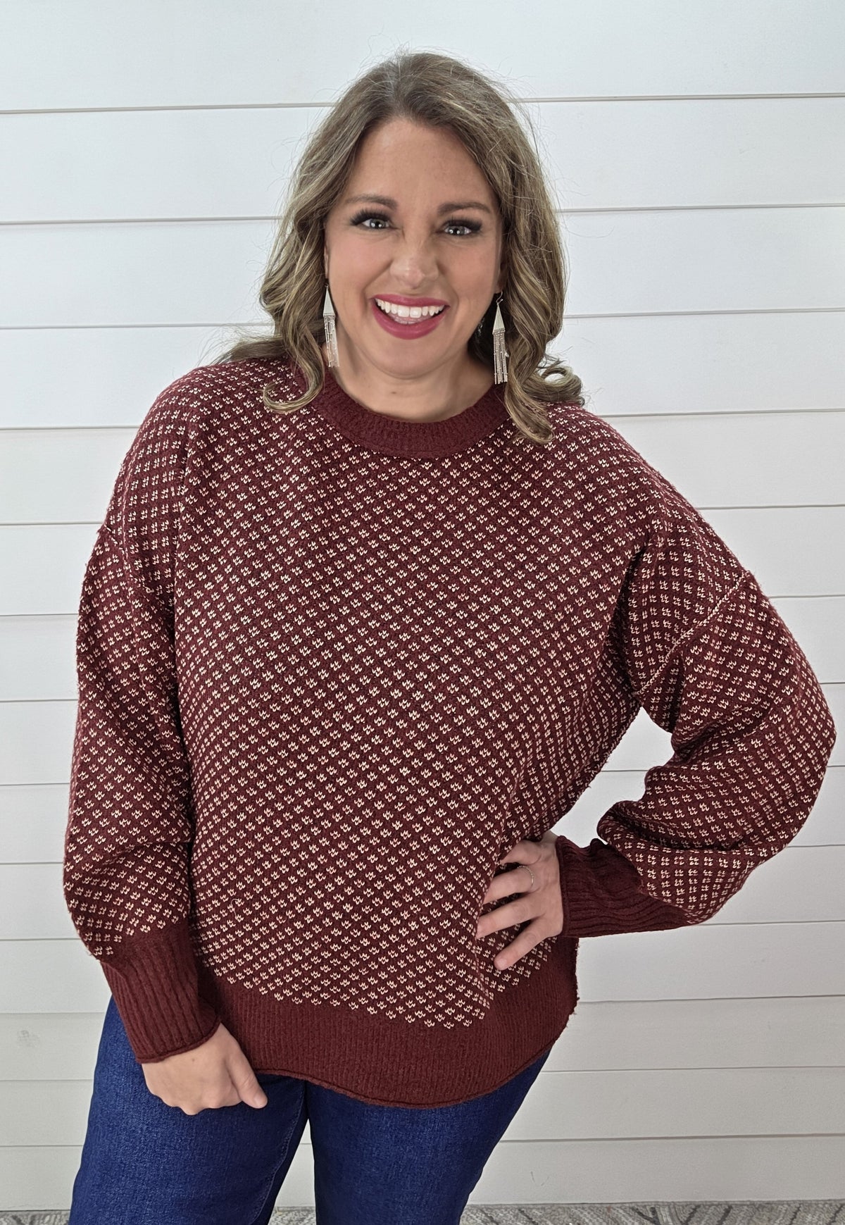 BURGUNDY MINI JACQUARD CREW NECK KNIT SWEATER