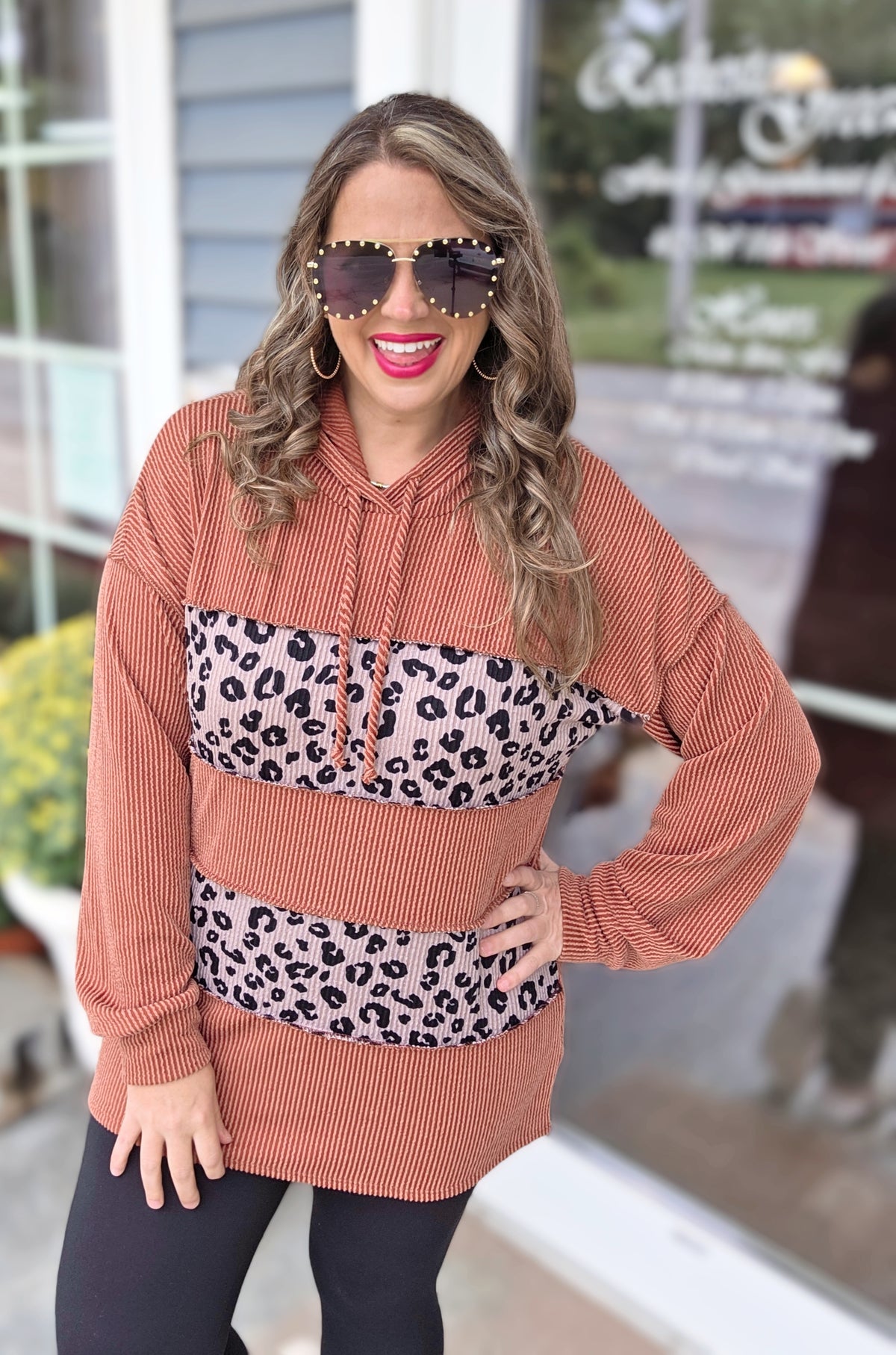 RUST RAISED RIBBED ANIMAL COLORBLOCK HOODED TOP