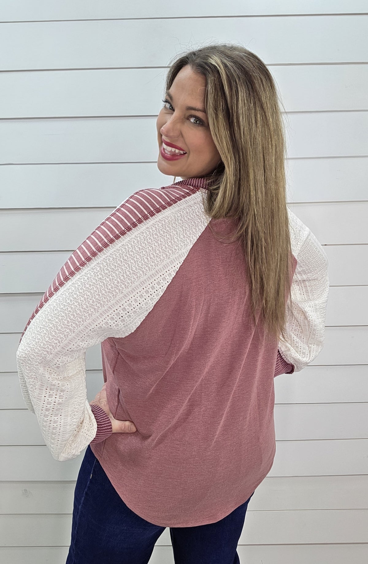 MAUVE FRENCH TERRY LACE/STRIPED CONTRAST SLEEVE TOP