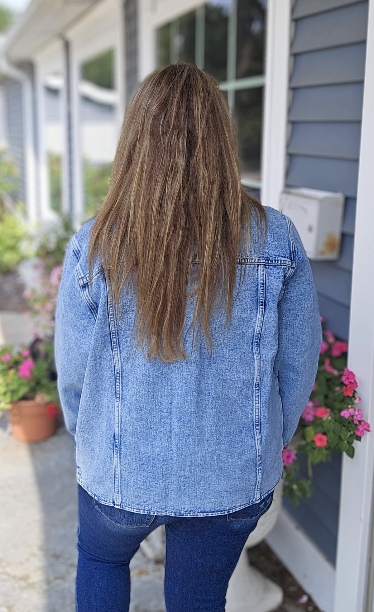 DENIM SCALLOPED TRIM BUTTON UP JACKET