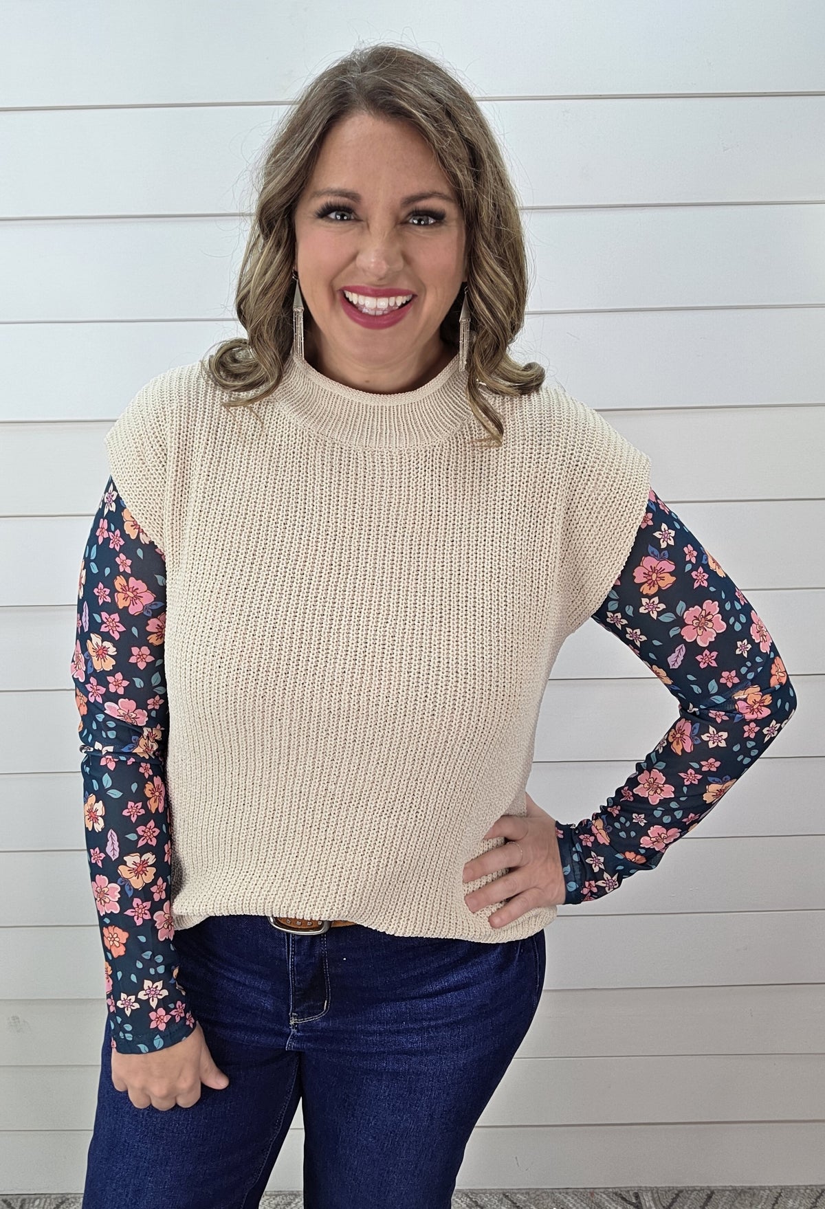 ECRU KNIT CREW NECK SWEATER VEST