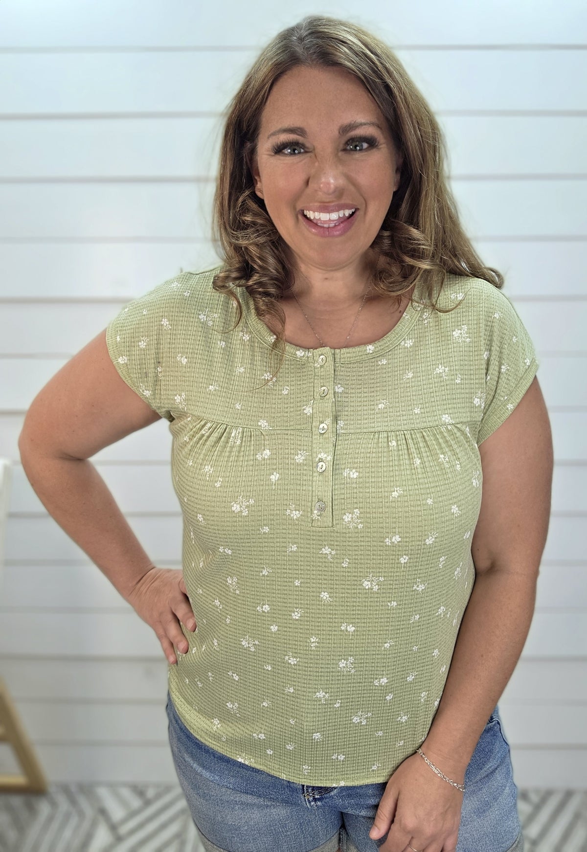SAGE FLORAL KNIT BUTTON TOP