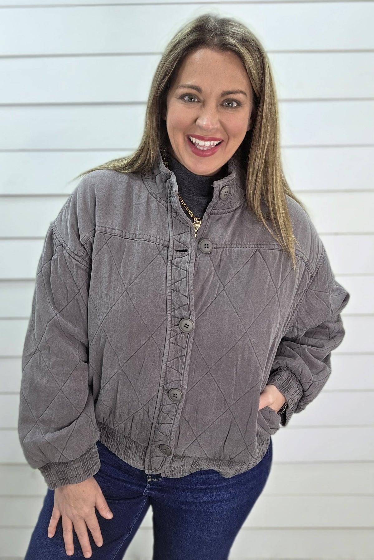CHARCOAL QUILTED BUTTON DOWN JACKET