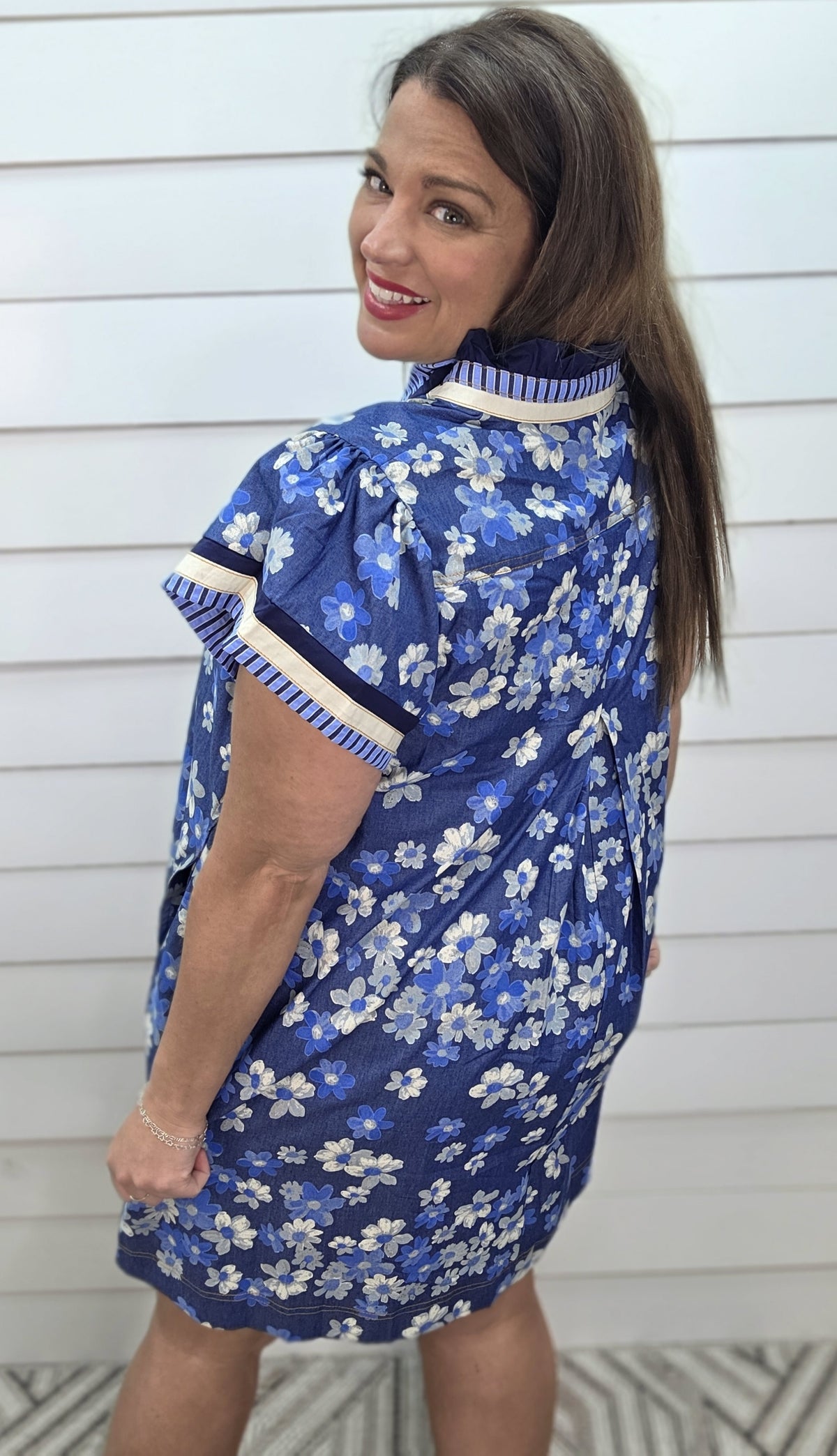 DENIM FLORAL PRINT DRESS W/ POCKETS