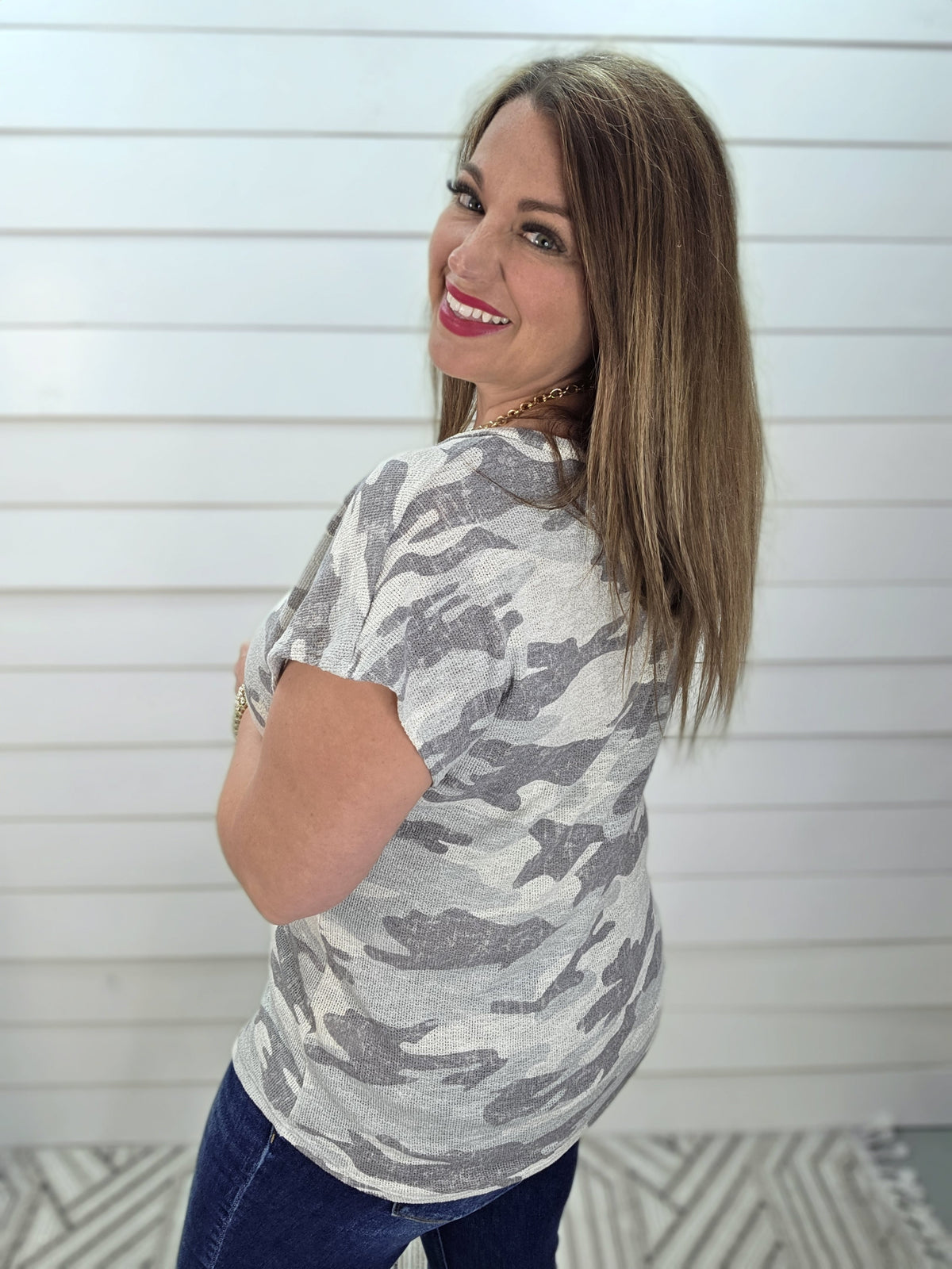 GREY CAMO V NECK KNIT TOP