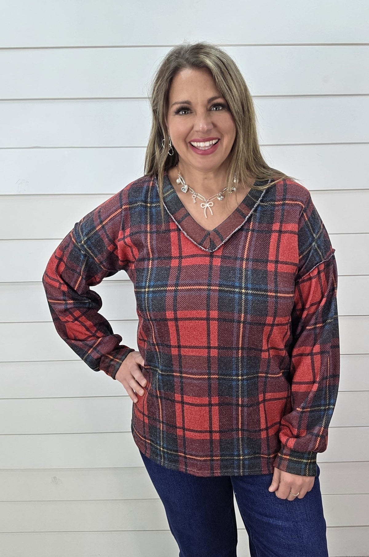 RED/GREEN PLAID V NECK KNIT TOP
