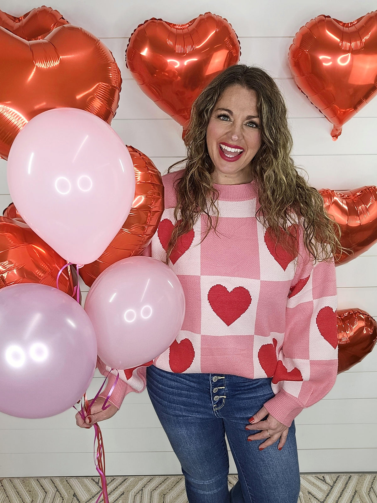 CURVY PINK HEART BLOCK SWEATER