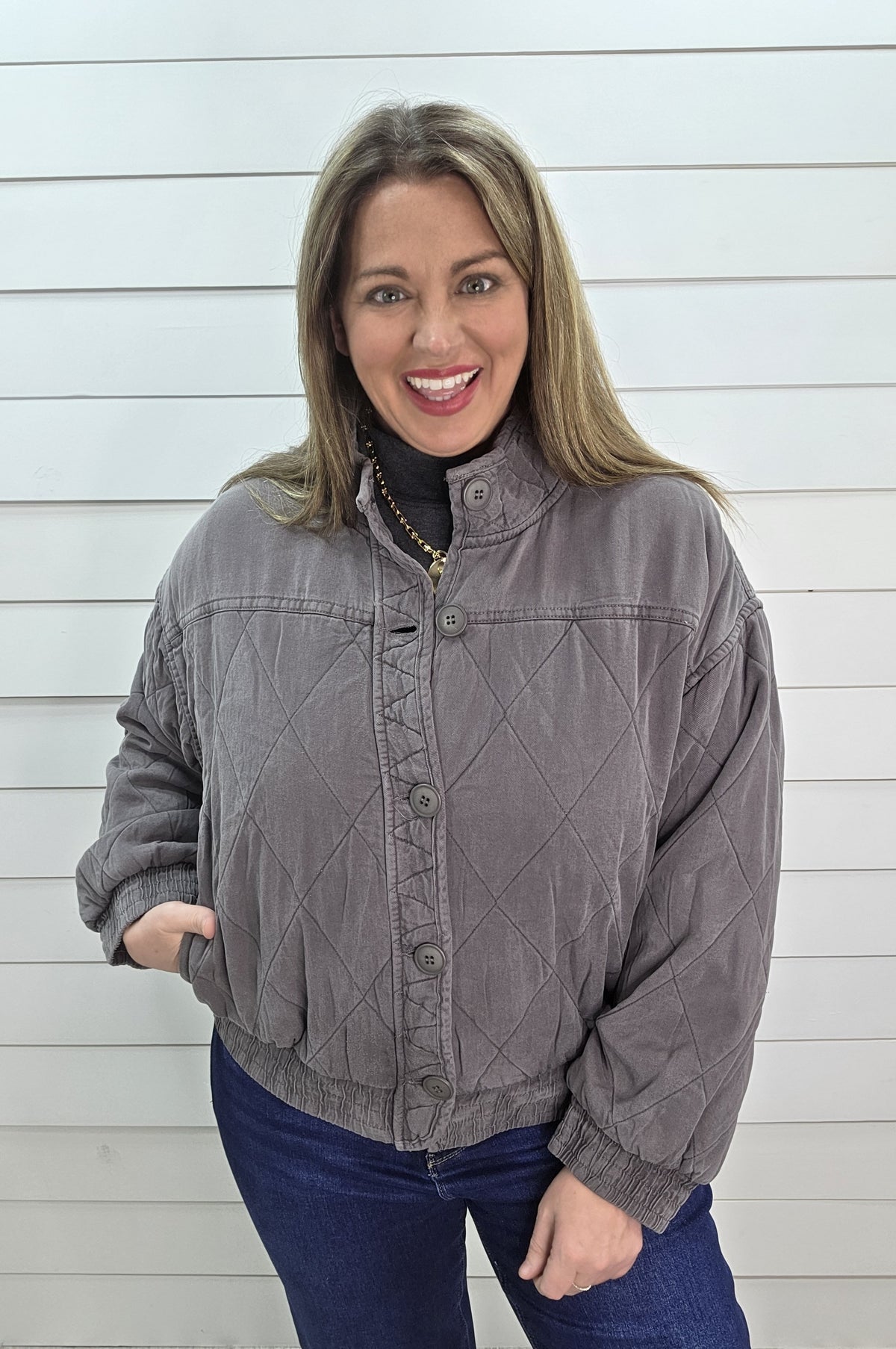 CHARCOAL QUILTED BUTTON DOWN JACKET