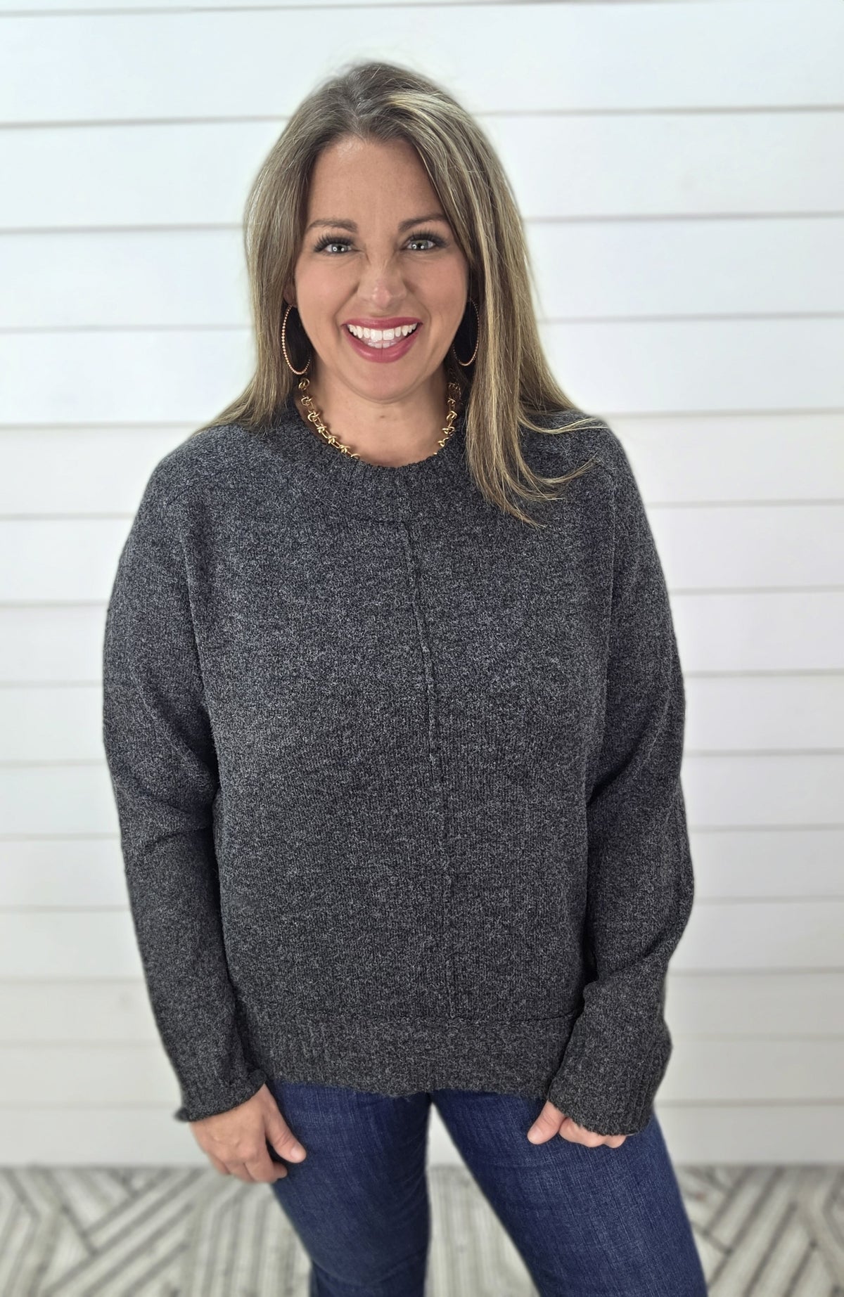 CHARCOAL CENTER SEAM KNIT PULLOVER SWEATER