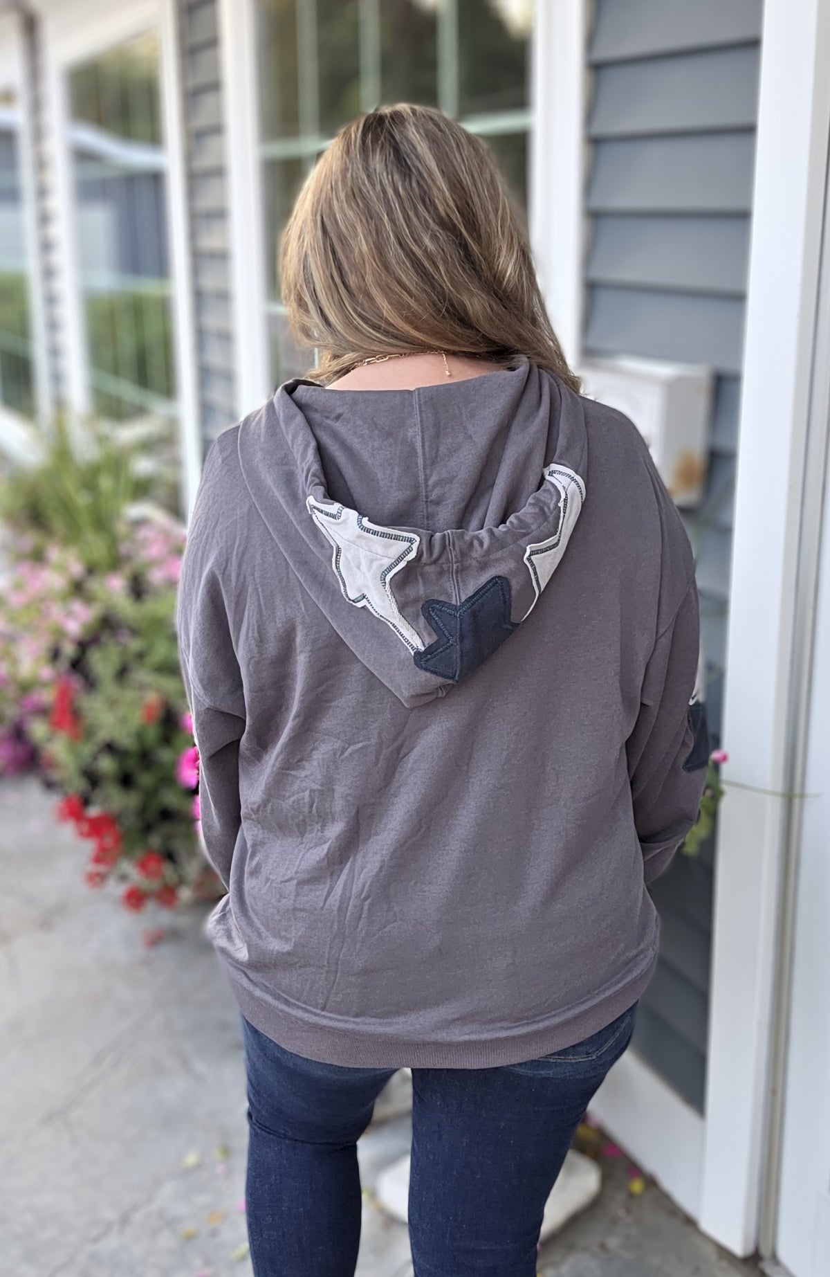 CHARCOAL STAR ACCENT LOOSE FIT HOODIE