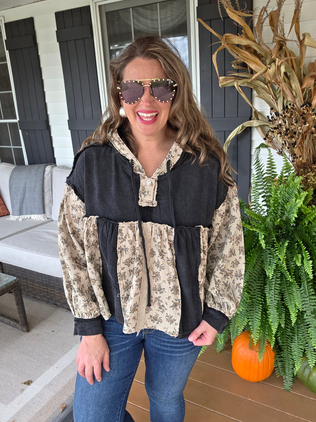 POL BLACK/MOCH FLORAL HOODED OVERSIZED TOP