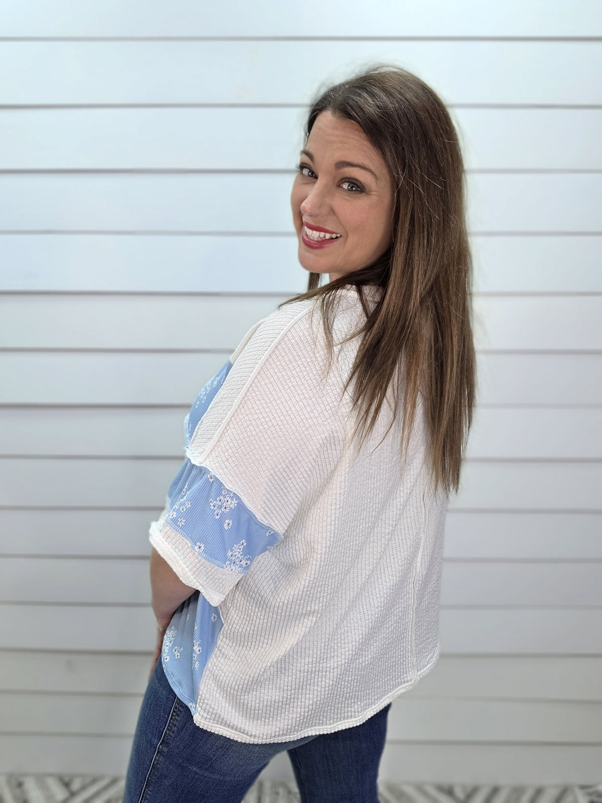 IVORY/SKY BLUE FLORAL LOOSE FIT KNIT TOP