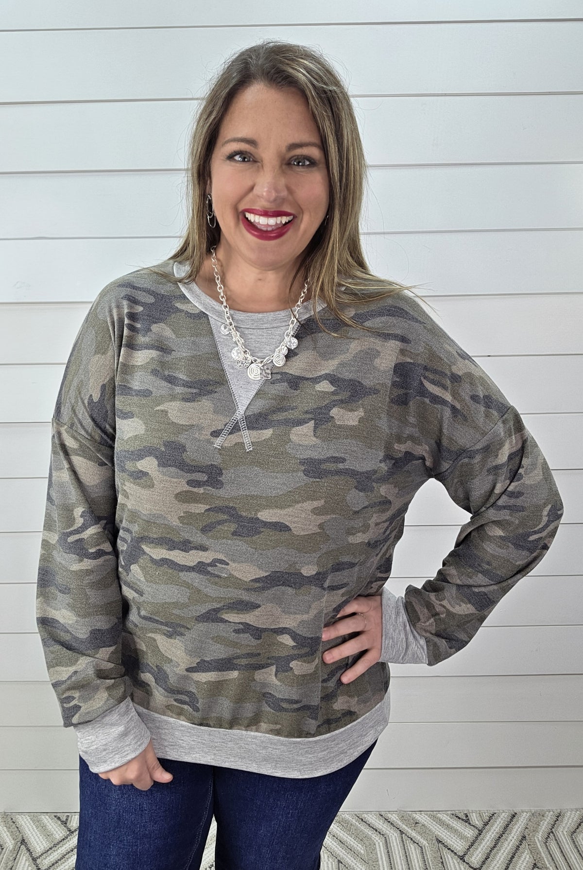 CAMO LONG SLEEVE KNIT TOP