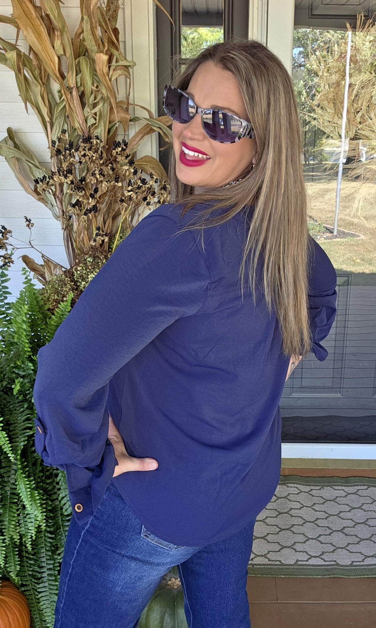 NAVY V NECK ROLL UP SLEEVE WOVENT TOP