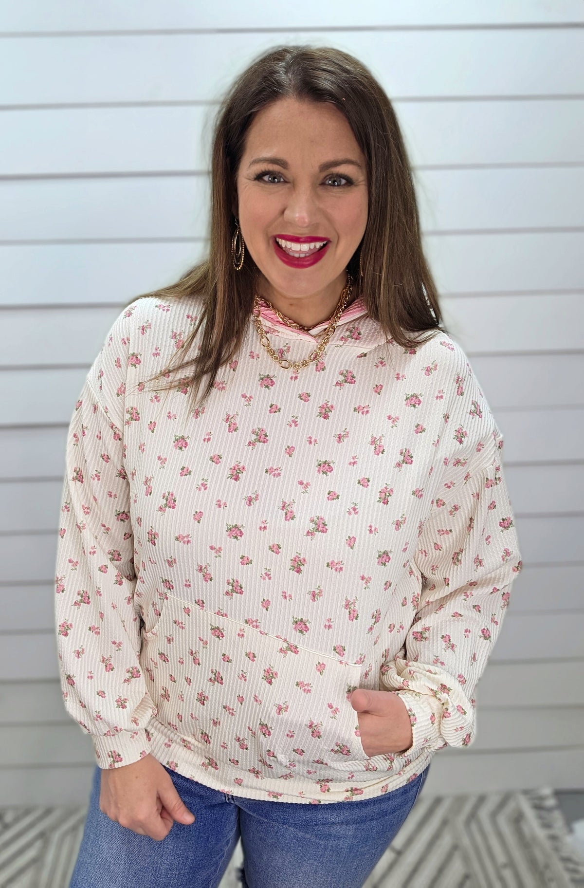 WHITE/PINK PETITE FLORAL RAISED RIBBED LIGHT WEIGHT HOODIE