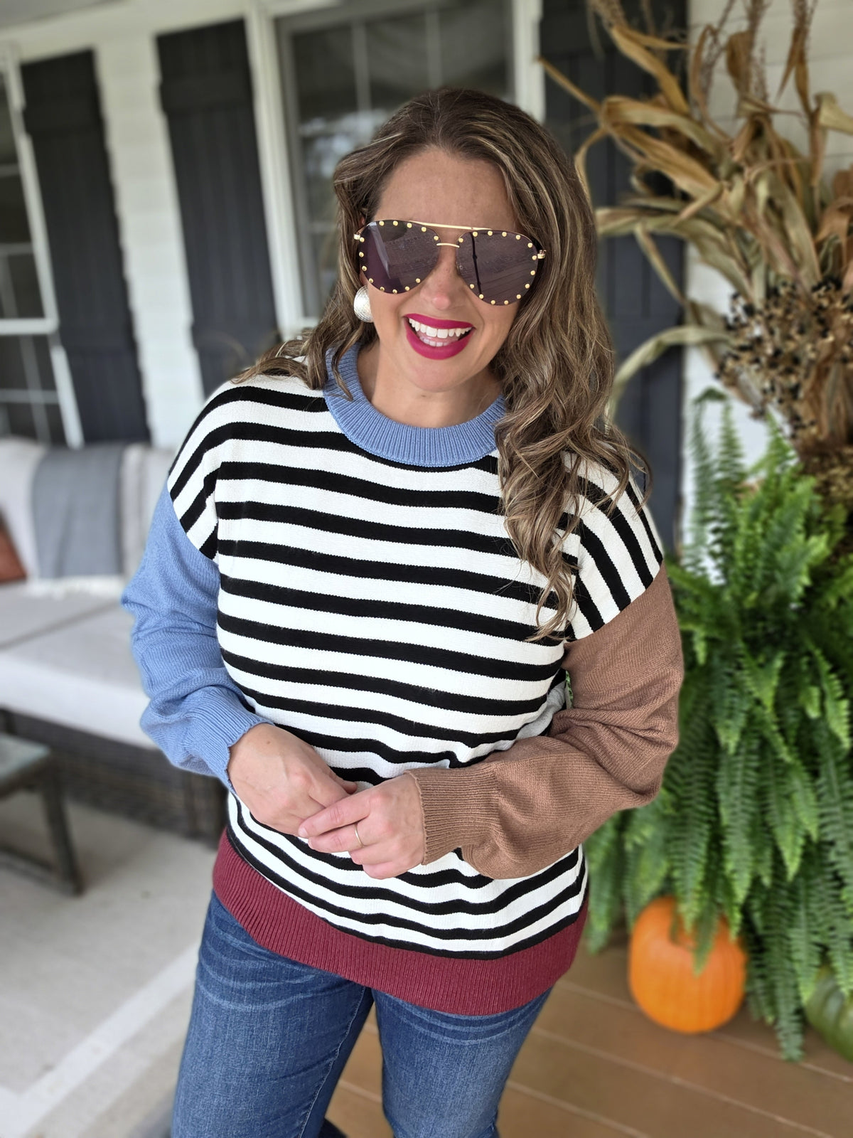 BLACK STRIPED/COLORBLOCK KNIT SWEATER