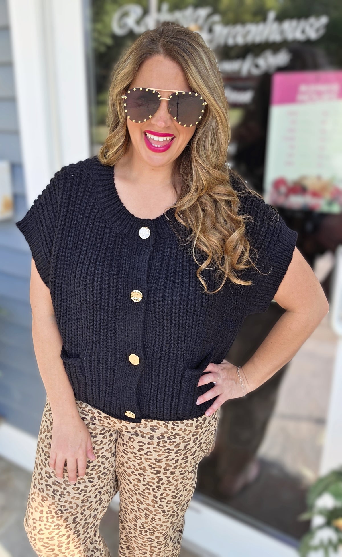 BLACK CHUNCKY BUTTON DOWN KNIT SHORT SLEEVE SWEATER
