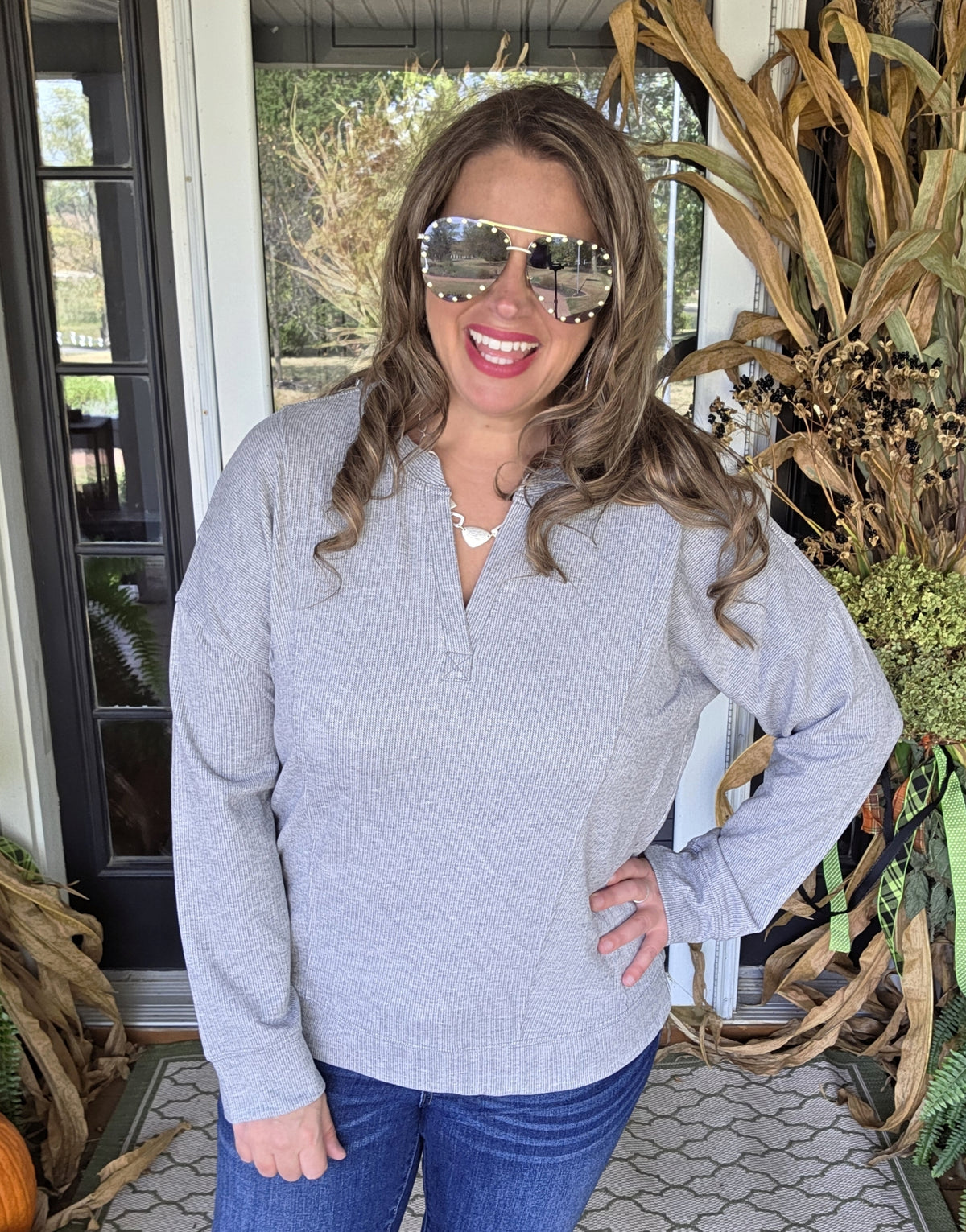 HEATHER GREY KNIT V NECK TOP