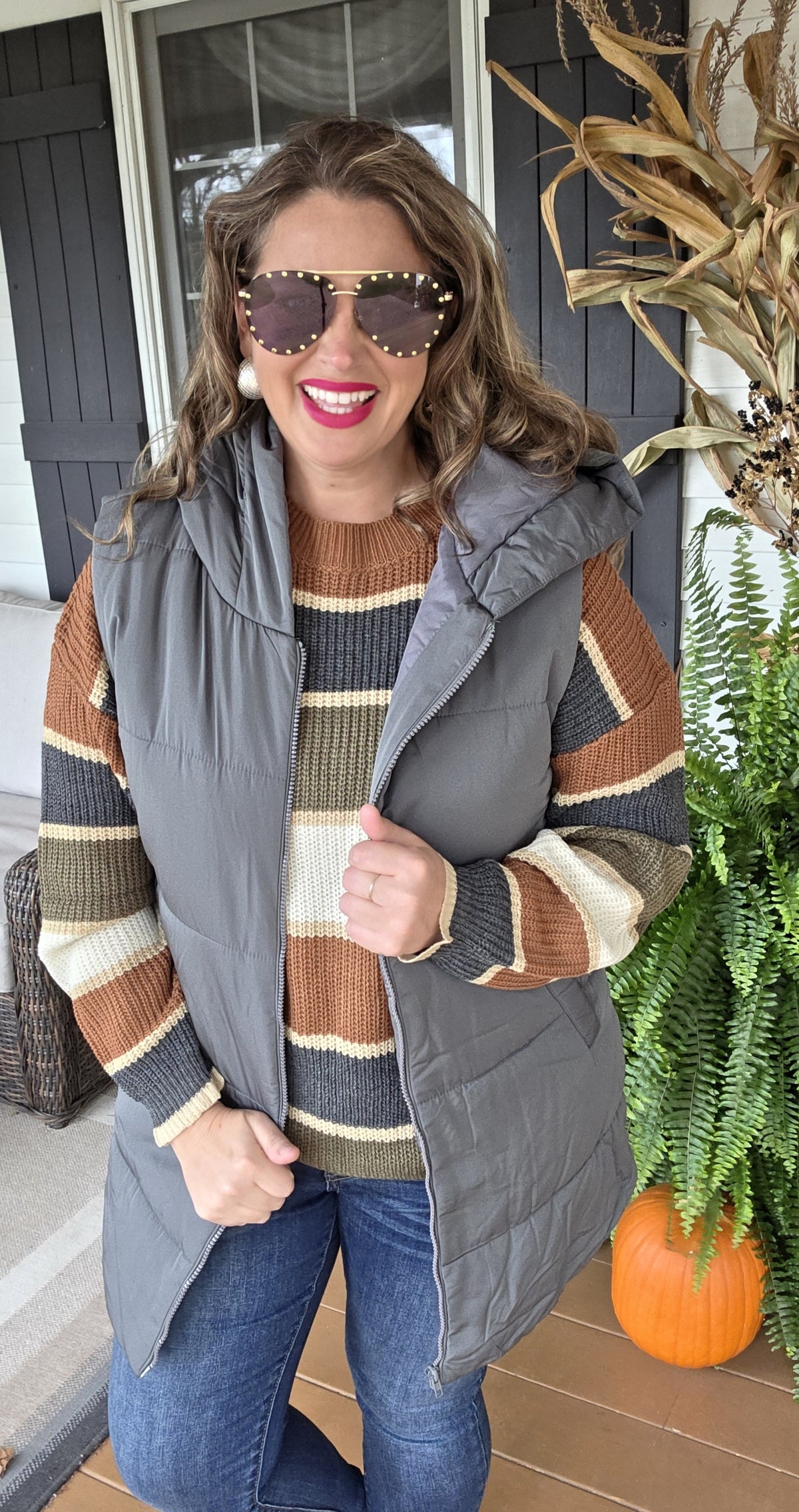 MIDNIGHT OLIVE HOODED PUFF VEST