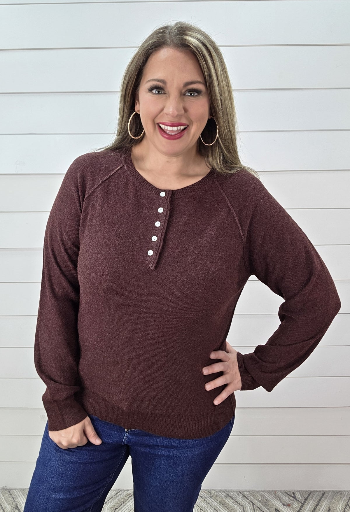 BURGUNDY HENLEY LIGHT WEIGHT RAGLAN SLEEVE PULLOVER SWEATER